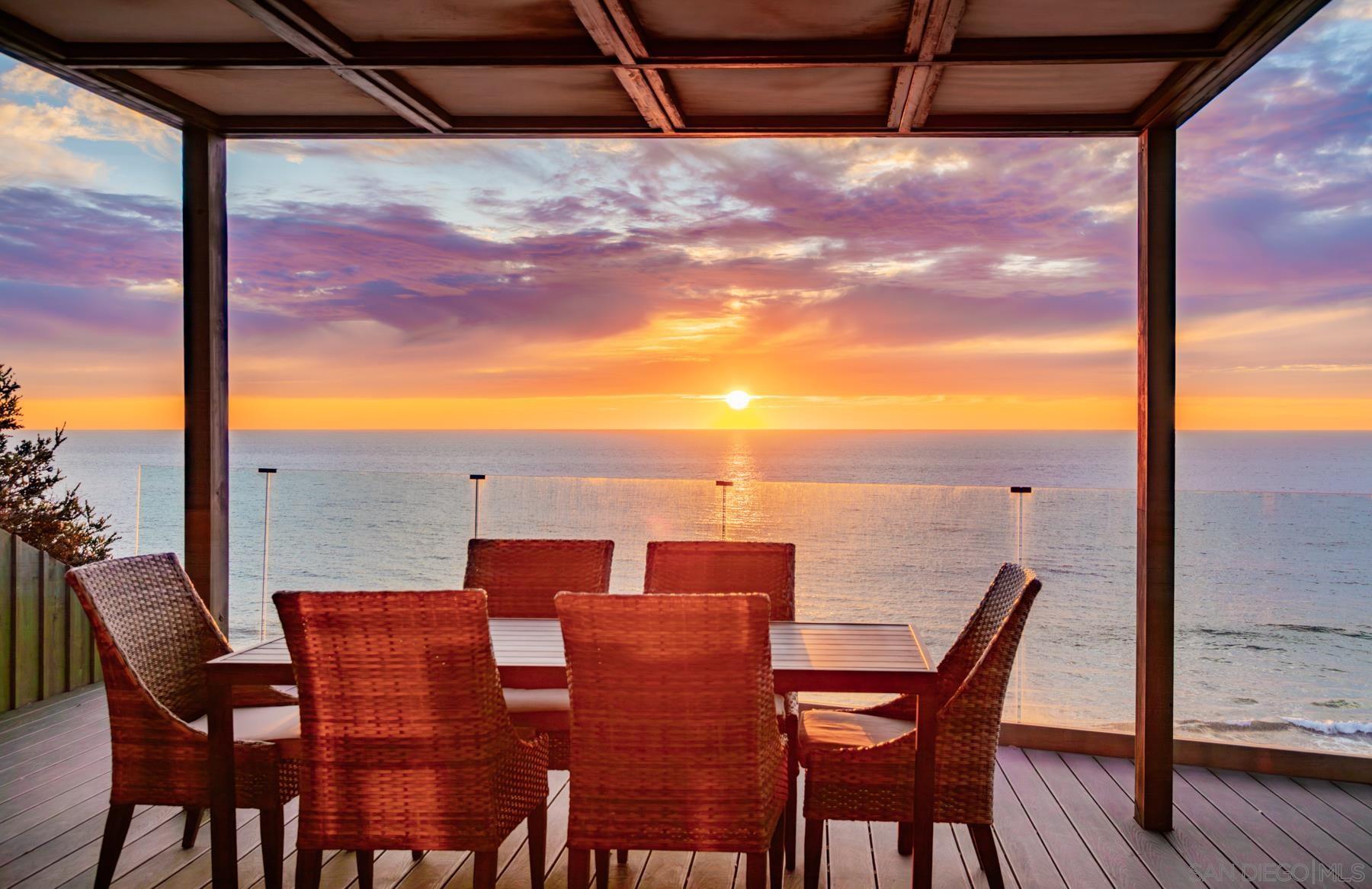 Detail Gallery Image 8 of 34 For 330  Neptune Ave, Encinitas,  CA 92024 - 3 Beds | 3 Baths