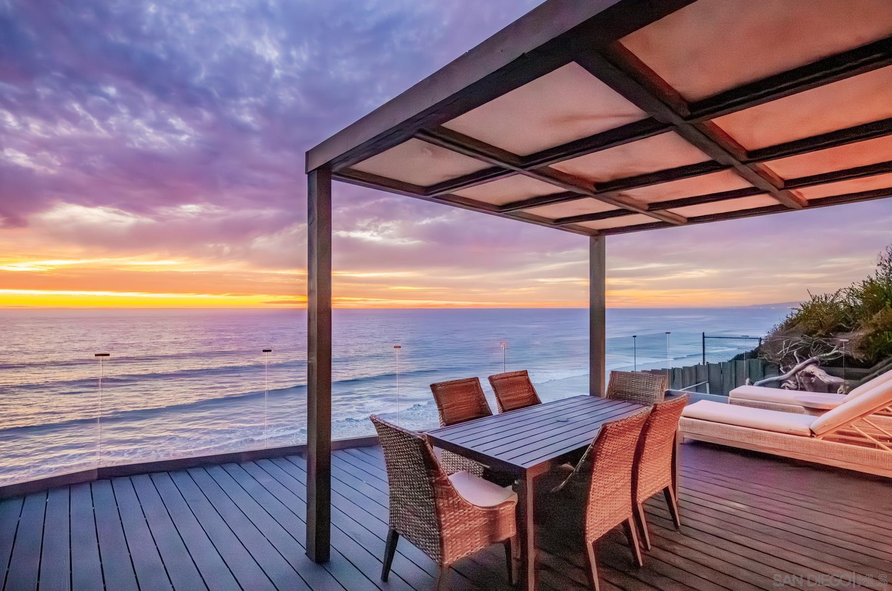 Detail Gallery Image 9 of 34 For 330  Neptune Ave, Encinitas,  CA 92024 - 3 Beds | 3 Baths