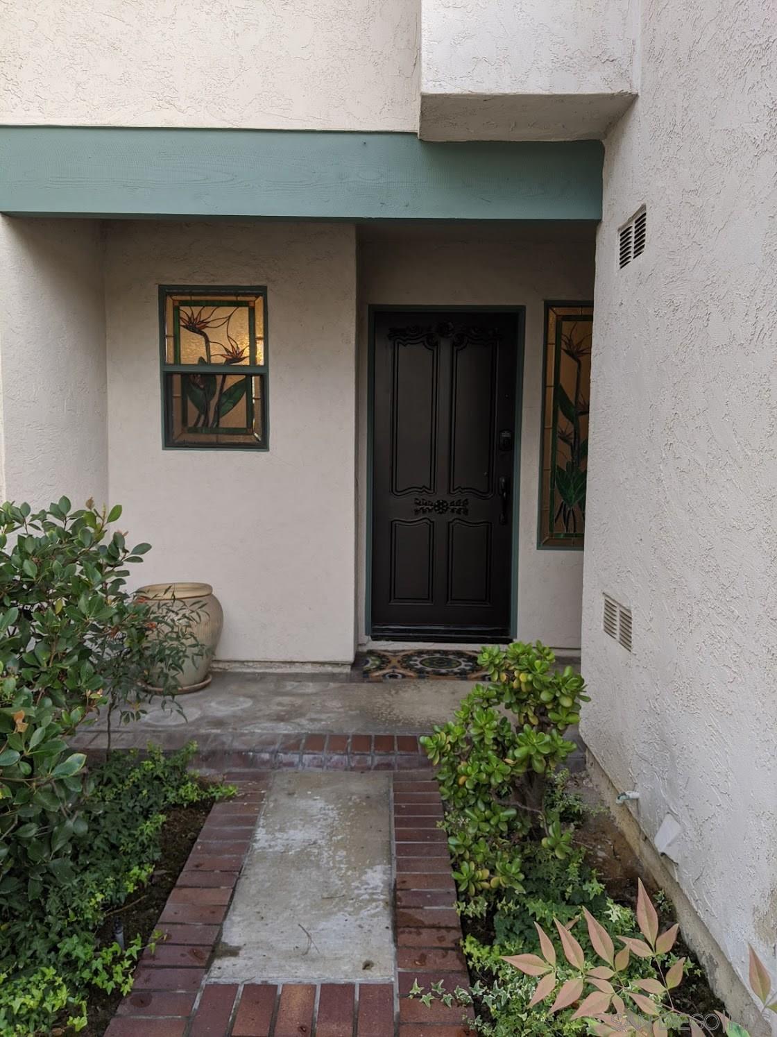 Detail Gallery Image 7 of 15 For 8030  via San Saba, San Diego,  CA 92122 - 2 Beds | 2/1 Baths