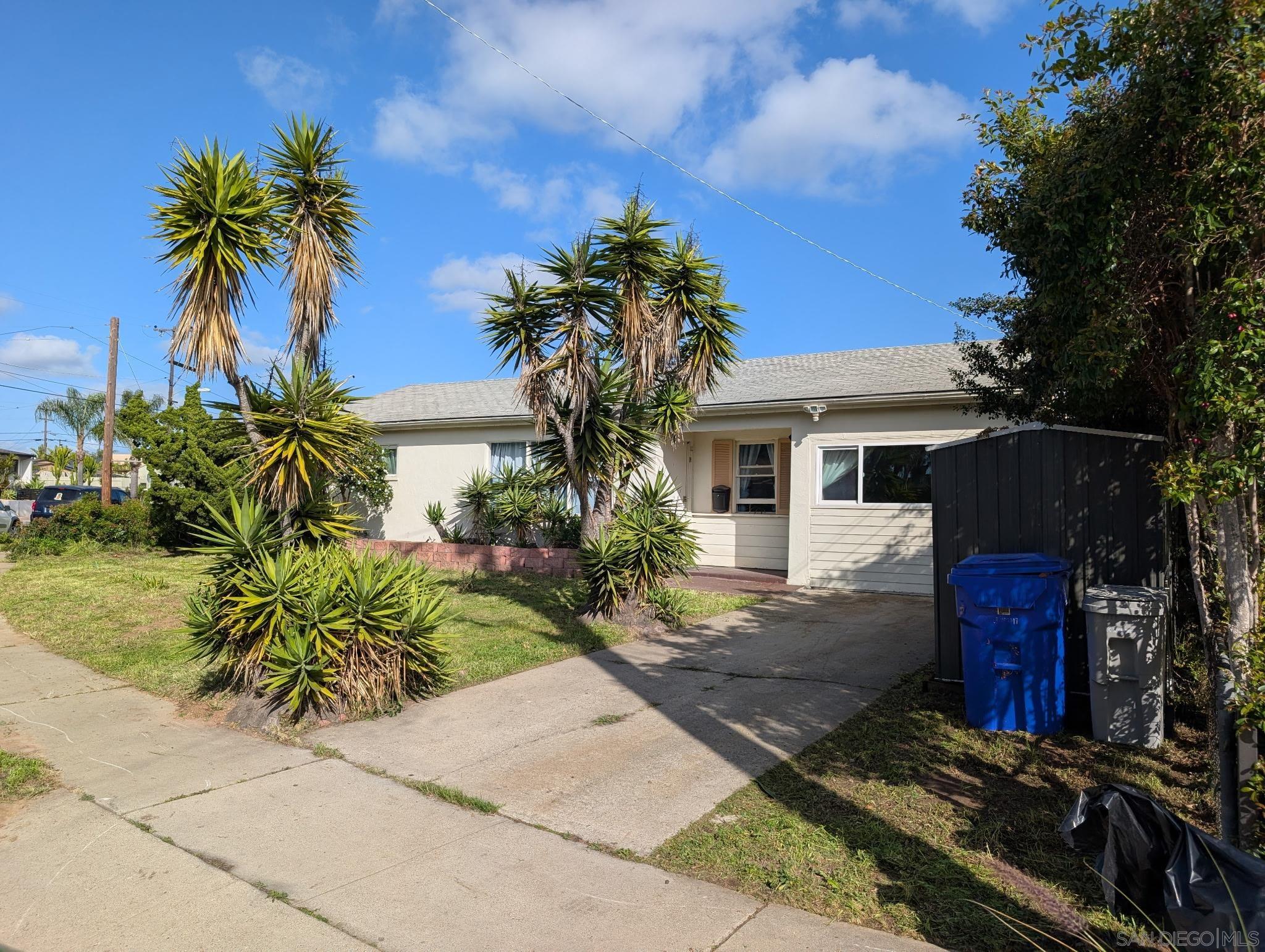 Detail Gallery Image 2 of 33 For 3861  Hiawatha Way, San Diego,  CA 92117 - 4 Beds | 1 Baths
