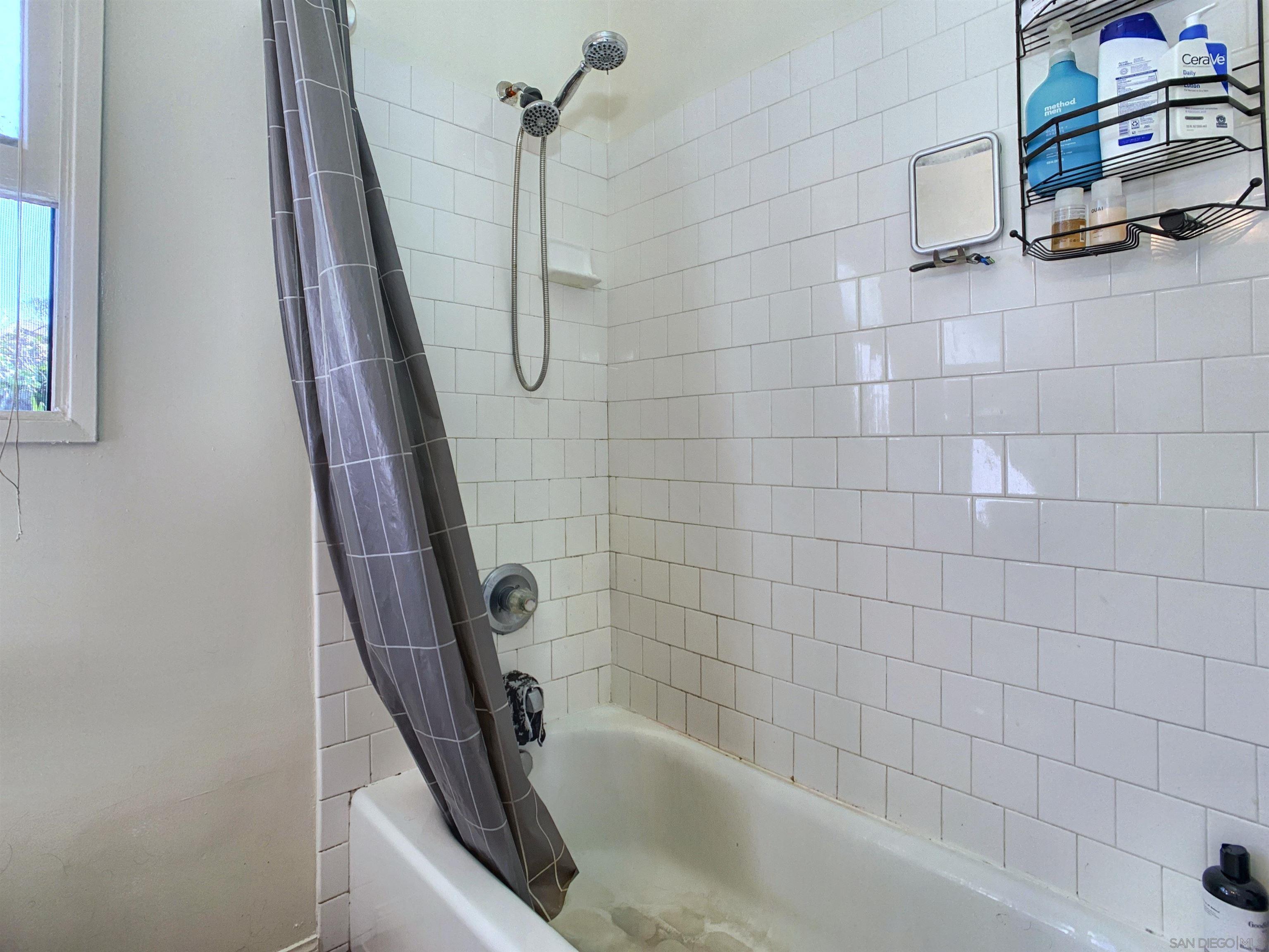 Detail Gallery Image 19 of 33 For 3861  Hiawatha Way, San Diego,  CA 92117 - 4 Beds | 1 Baths