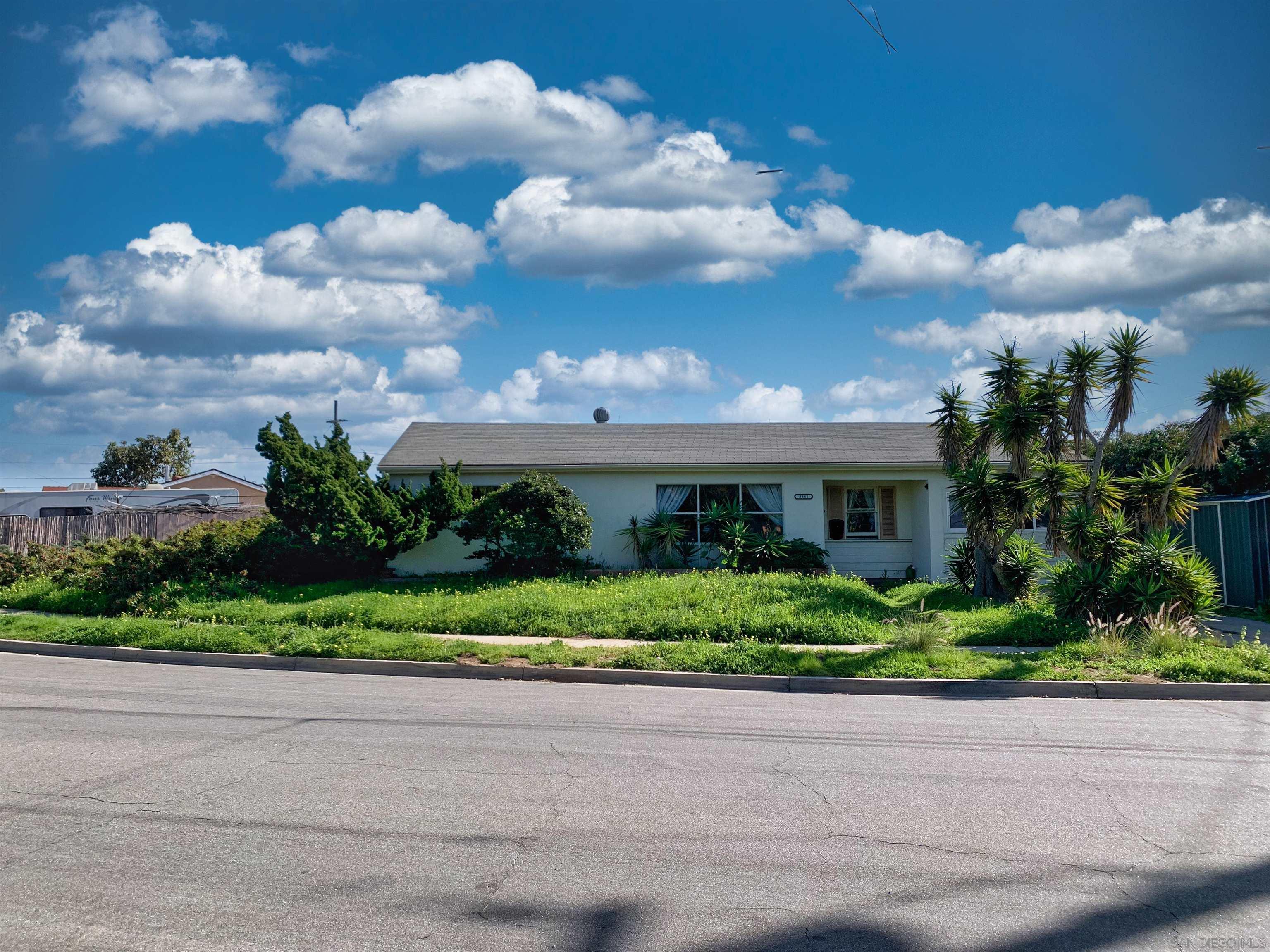 Detail Gallery Image 24 of 33 For 3861  Hiawatha Way, San Diego,  CA 92117 - 4 Beds | 1 Baths