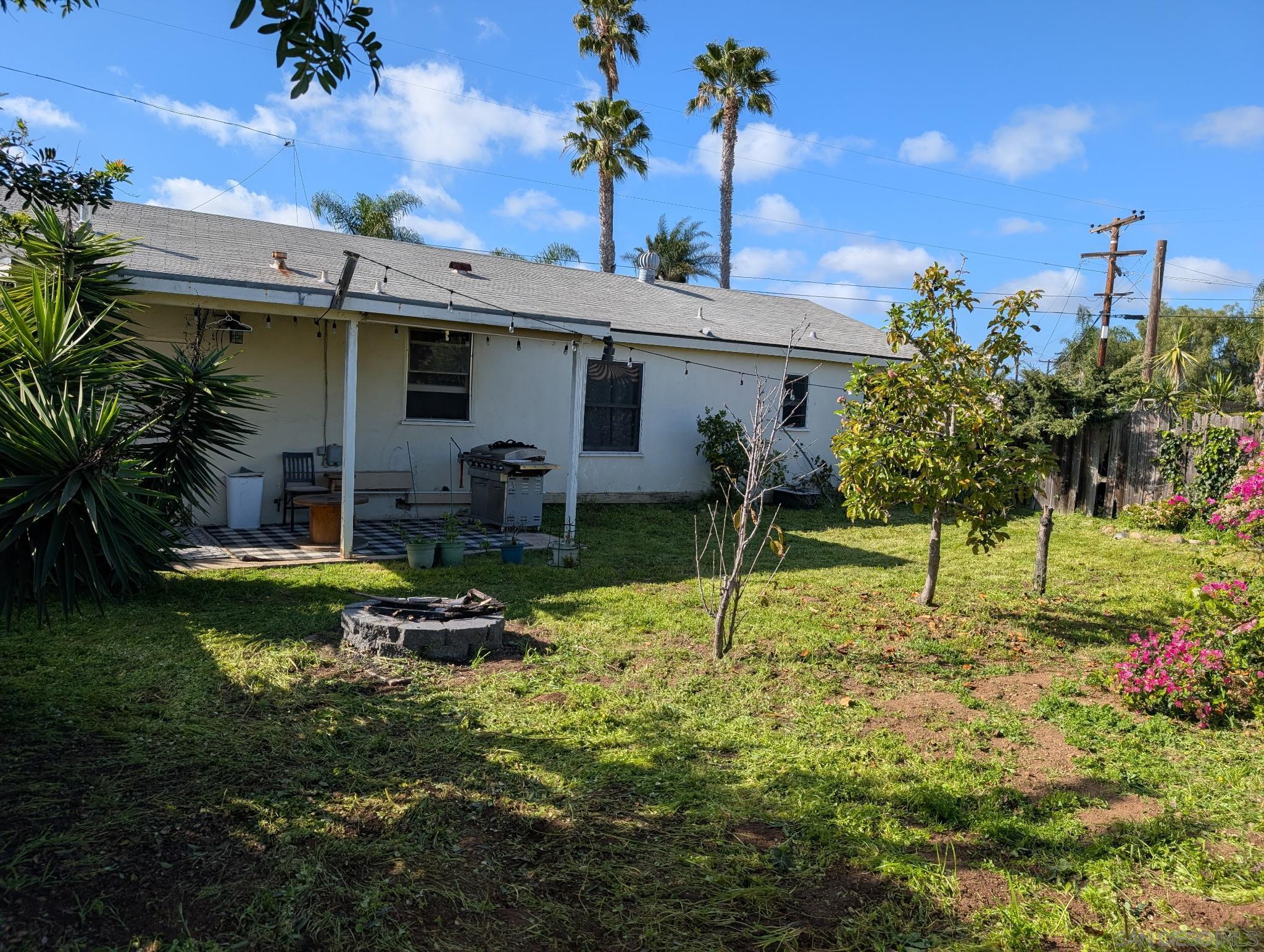 Detail Gallery Image 4 of 33 For 3861  Hiawatha Way, San Diego,  CA 92117 - 4 Beds | 1 Baths