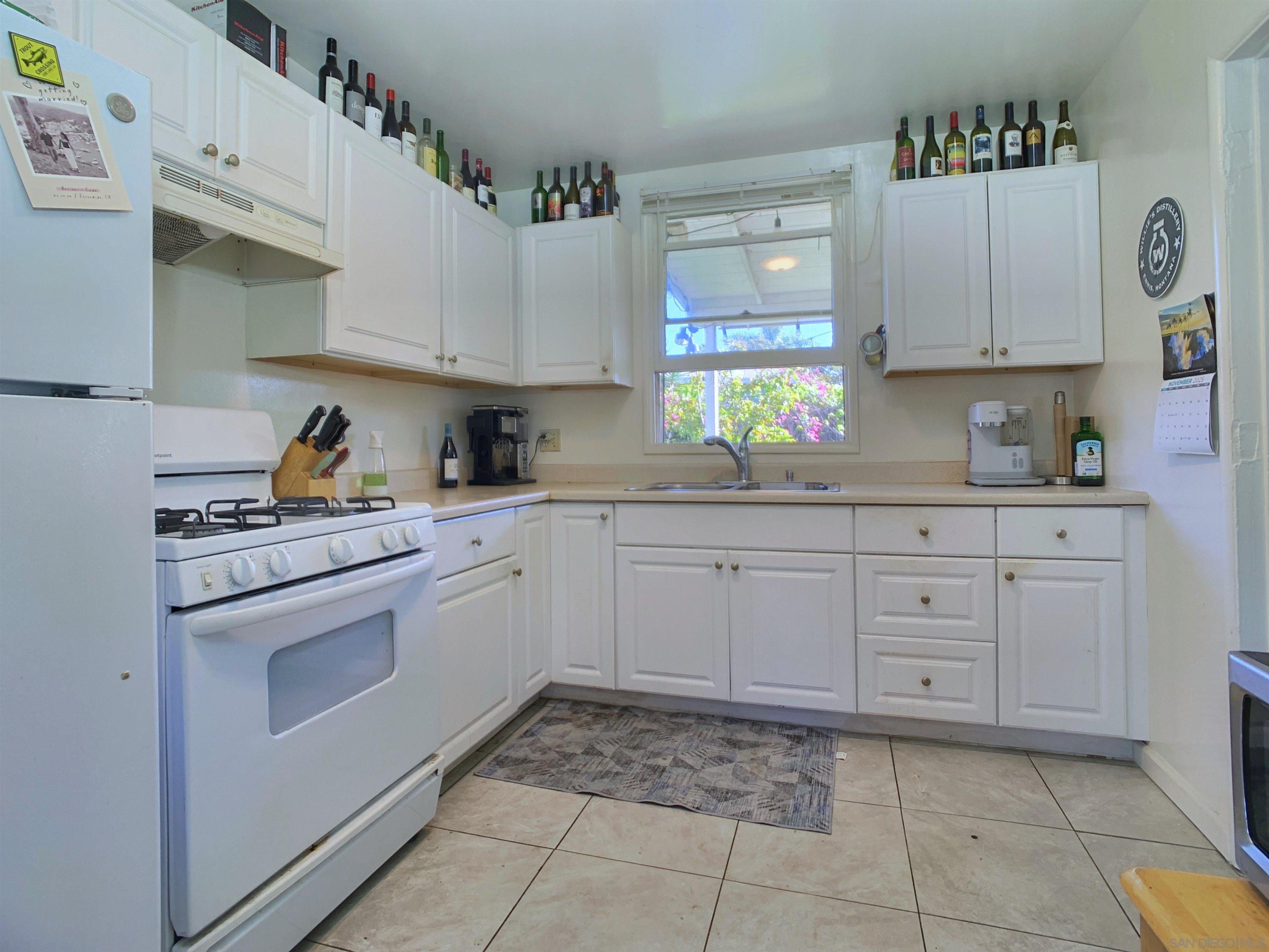 Detail Gallery Image 7 of 33 For 3861  Hiawatha Way, San Diego,  CA 92117 - 4 Beds | 1 Baths