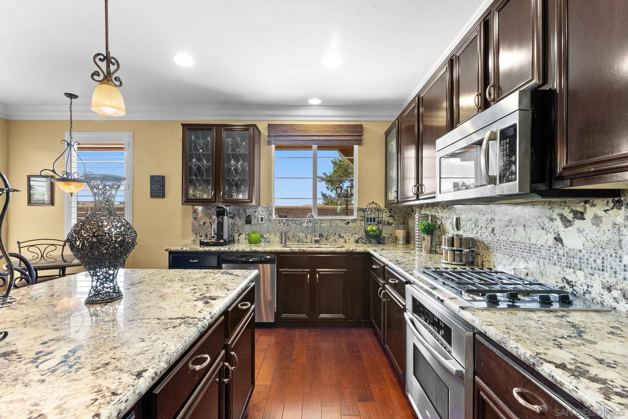 Front Image Thumbnail for SD260003687