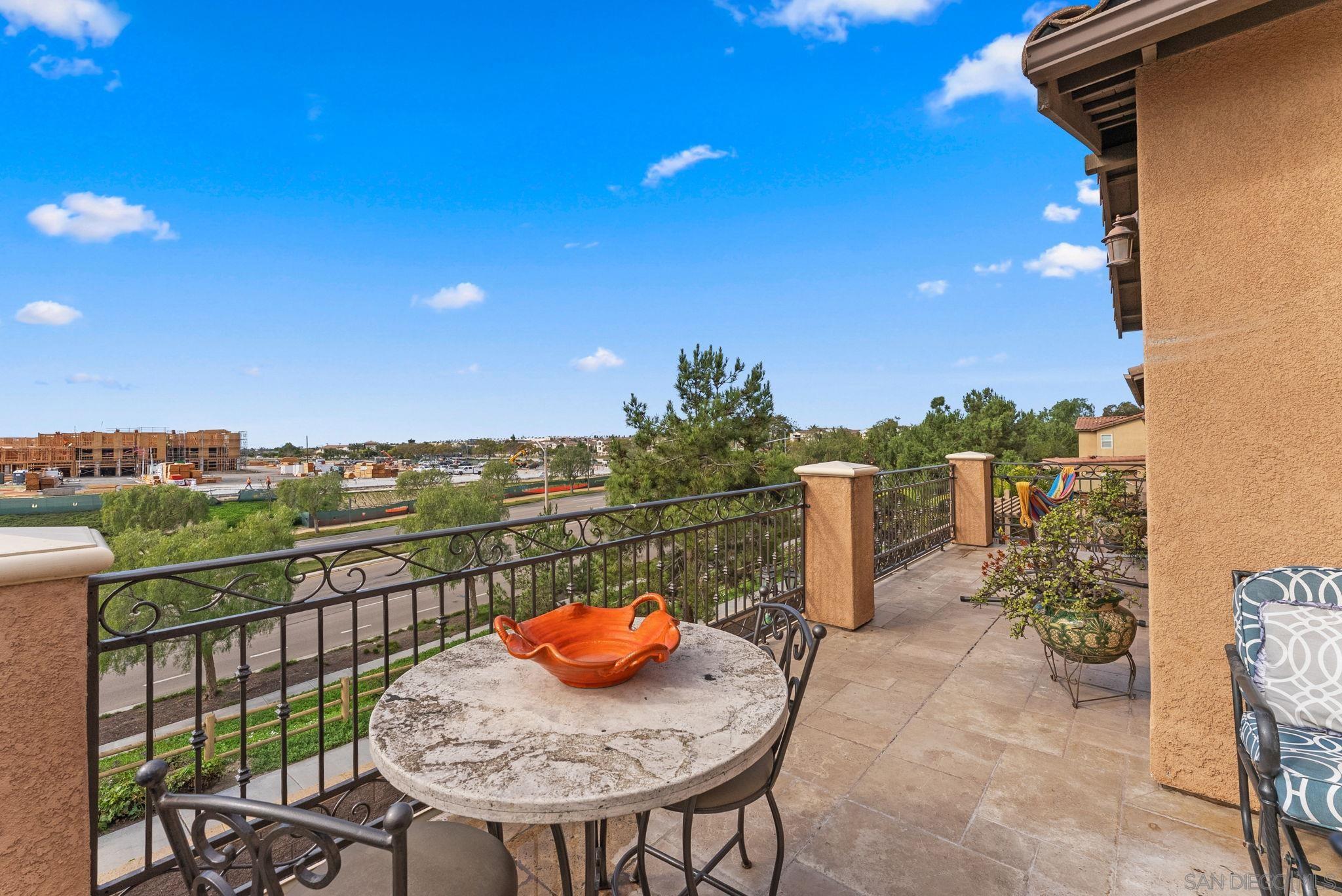 Detail Gallery Image 23 of 62 For 1658  Kincaid Ave, Chula Vista,  CA 91913 - 5 Beds | 2/1 Baths