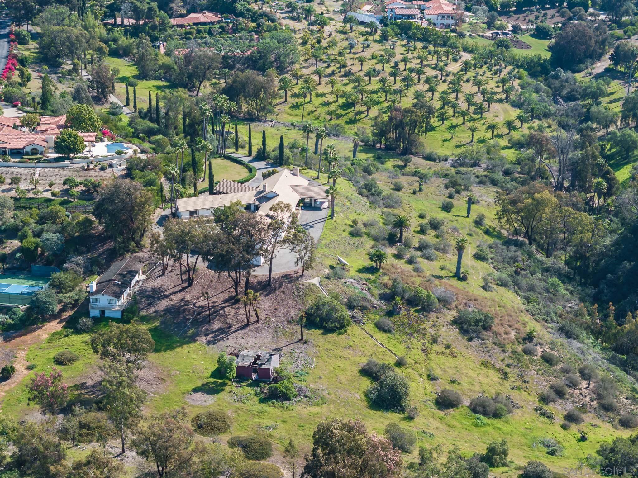 Detail Gallery Image 18 of 25 For 18024  Avenida Alondra, Rancho Santa Fe,  CA 92067 - 4 Beds | 7/1 Baths