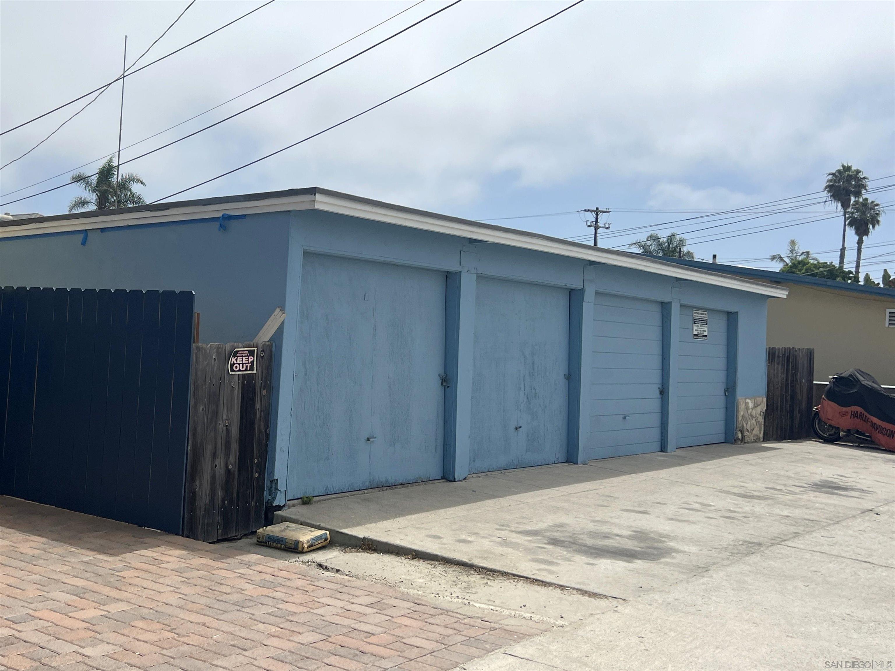 Detail Gallery Image 10 of 12 For 5025-31  Brighton Ave, San Diego,  CA 92107 - – Beds | – Baths