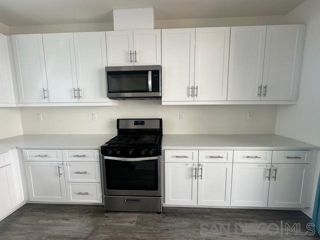 Detail Gallery Image 18 of 49 For 2036  Mayon Rd, Chula Vista,  CA 91915 - 4 Beds | 3/1 Baths