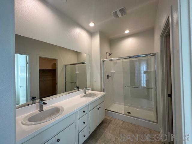 Detail Gallery Image 4 of 49 For 2036  Mayon Rd, Chula Vista,  CA 91915 - 4 Beds | 3/1 Baths