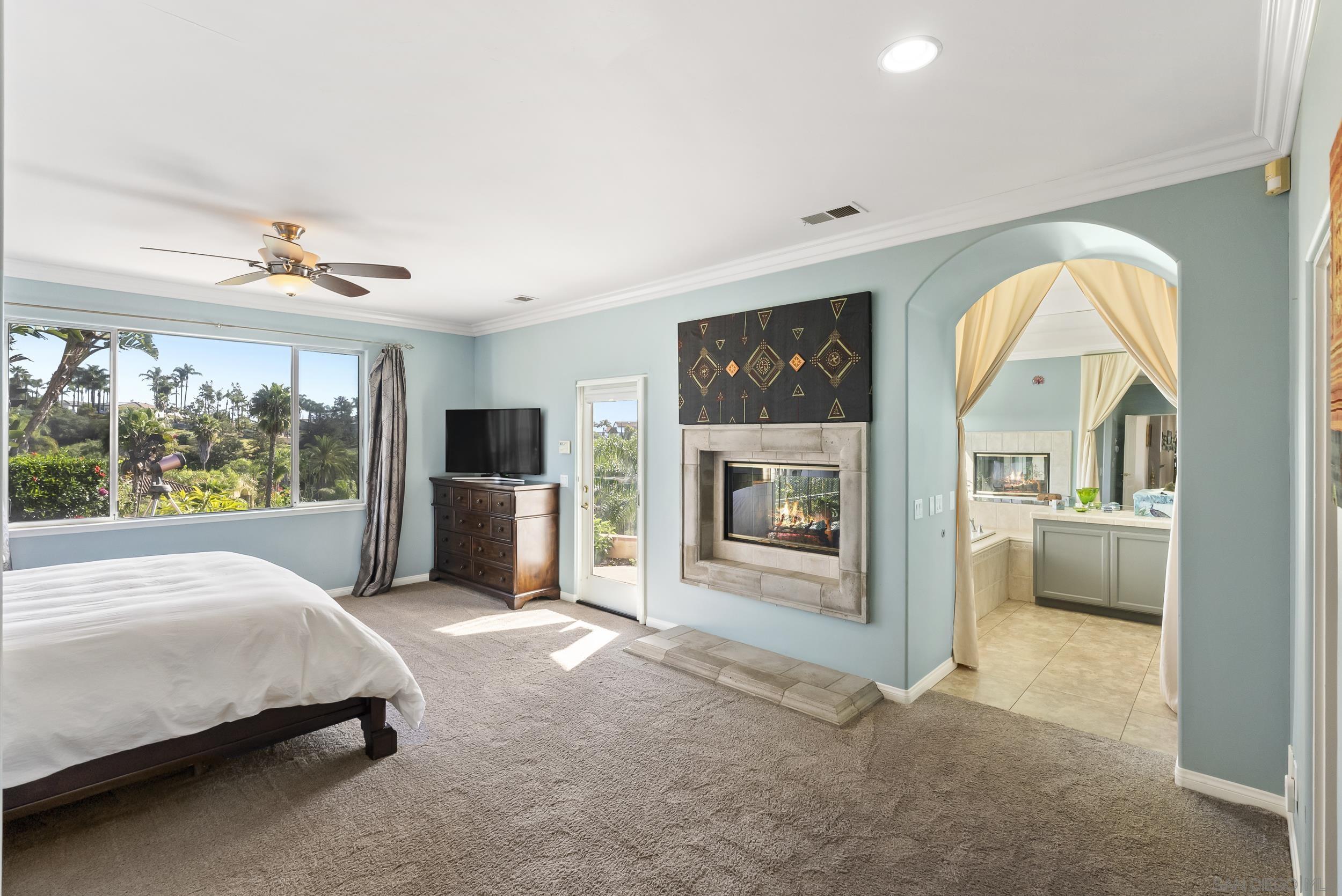 Detail Gallery Image 21 of 56 For 2821  Summit Drive, Escondido,  CA 92025 - 4 Beds | 4/1 Baths