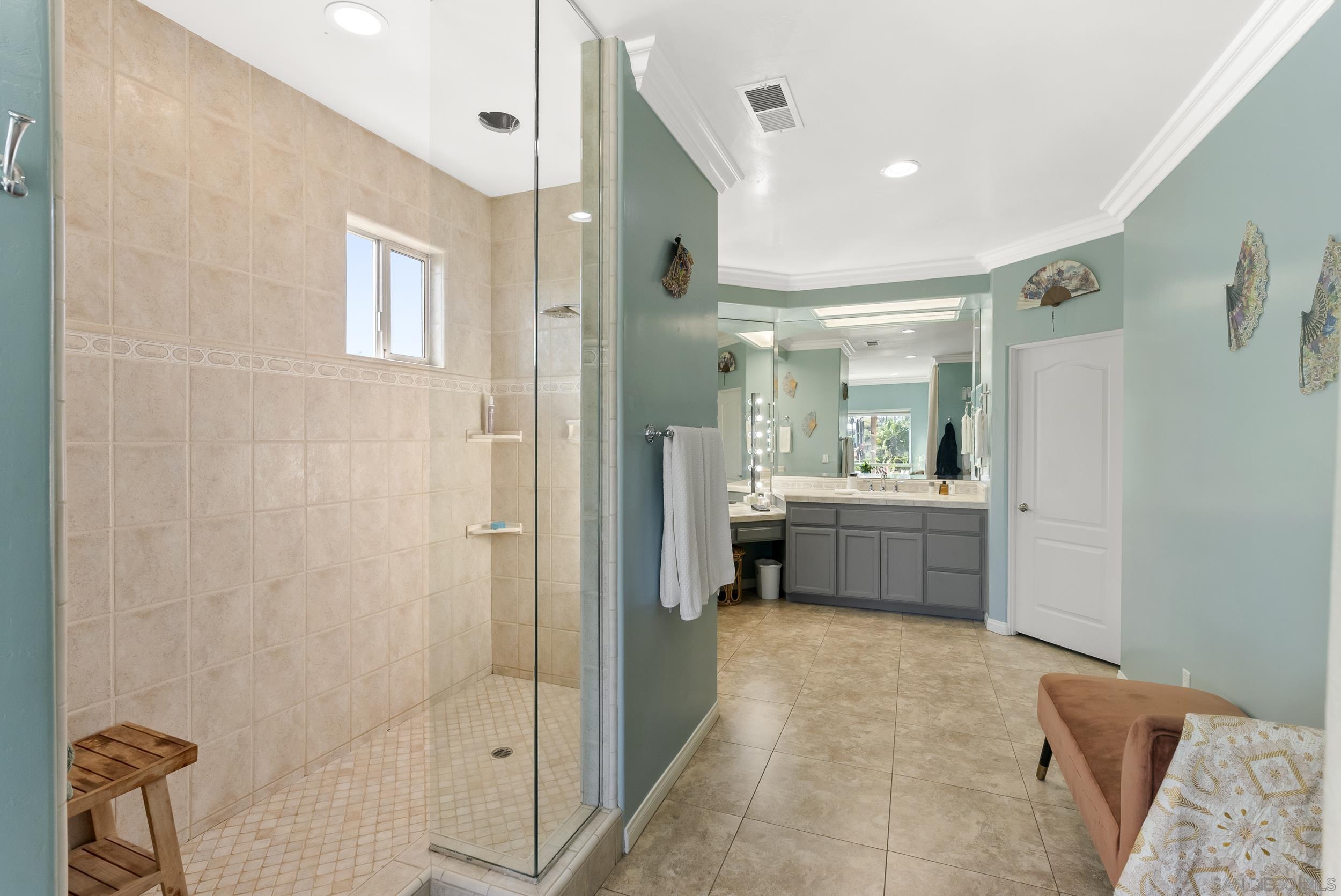 Detail Gallery Image 27 of 56 For 2821  Summit Drive, Escondido,  CA 92025 - 4 Beds | 4/1 Baths
