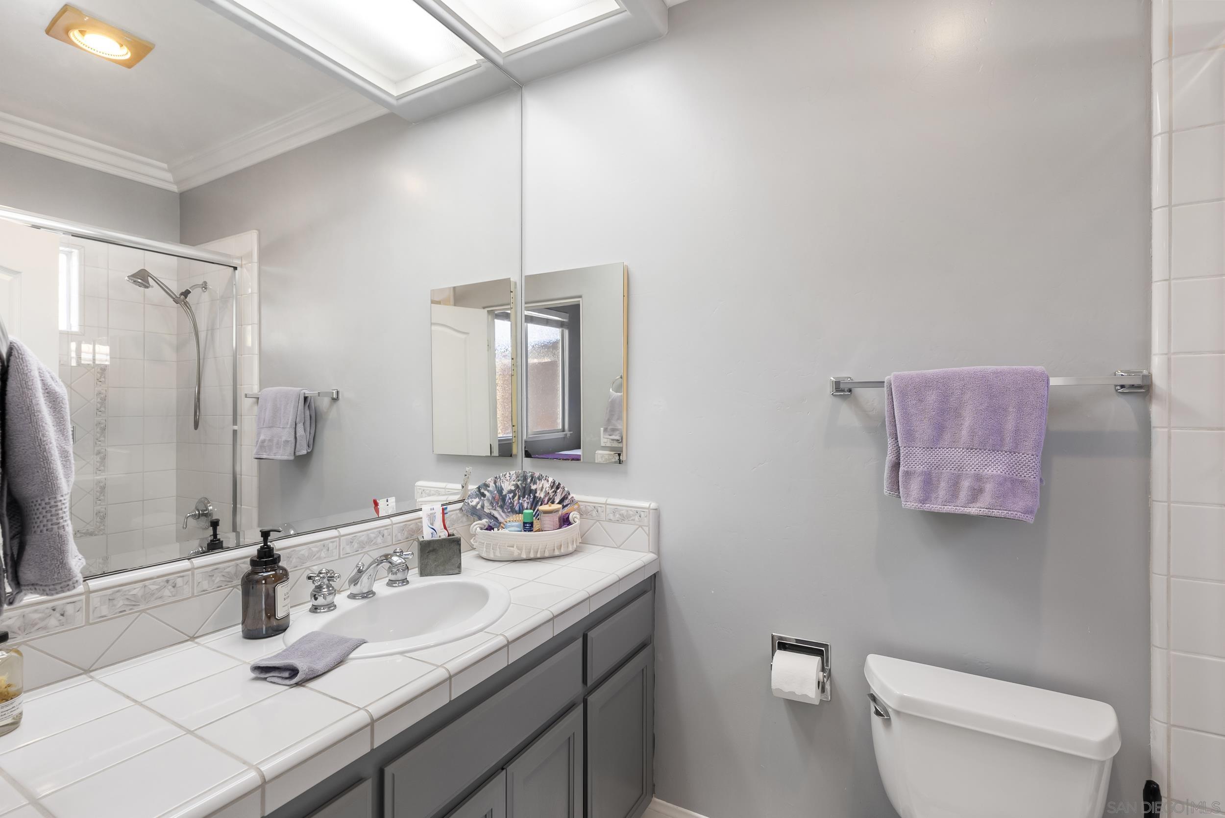 Detail Gallery Image 30 of 56 For 2821  Summit Drive, Escondido,  CA 92025 - 4 Beds | 4/1 Baths