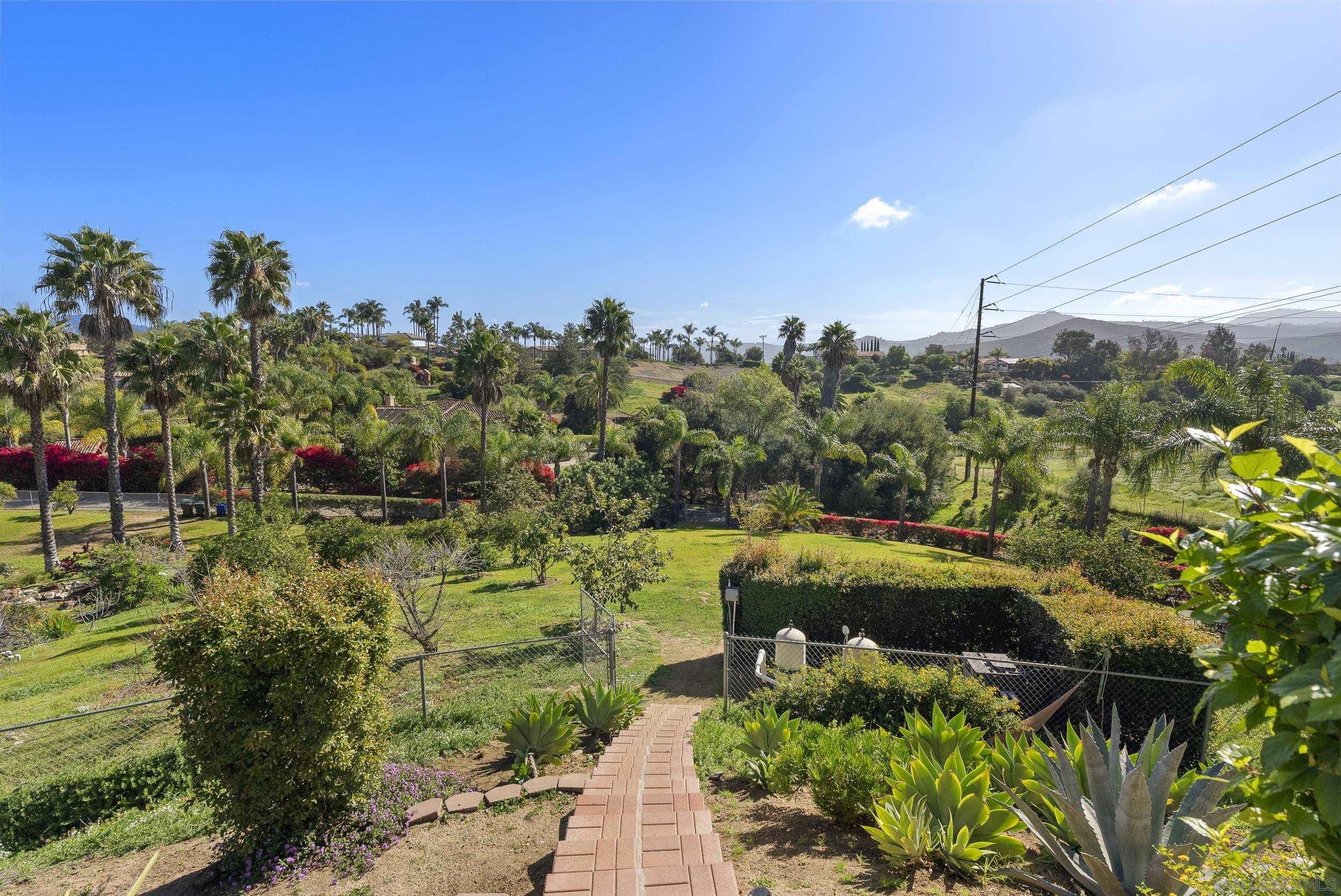 Detail Gallery Image 46 of 56 For 2821  Summit Drive, Escondido,  CA 92025 - 4 Beds | 4/1 Baths