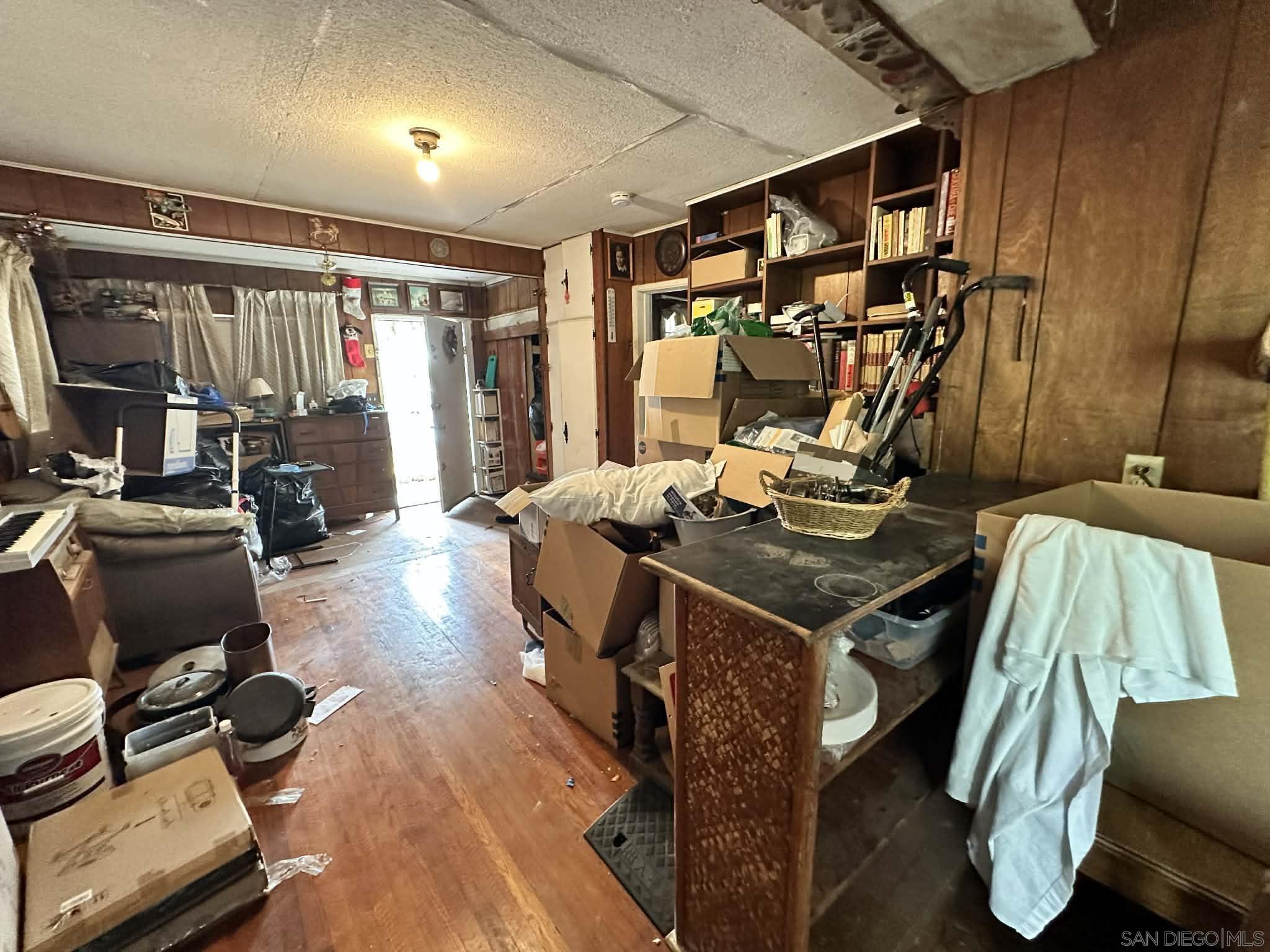 Detail Gallery Image 7 of 13 For 3549-51  42nd St, San Diego,  CA 92105 - 3 Beds | 2 Baths