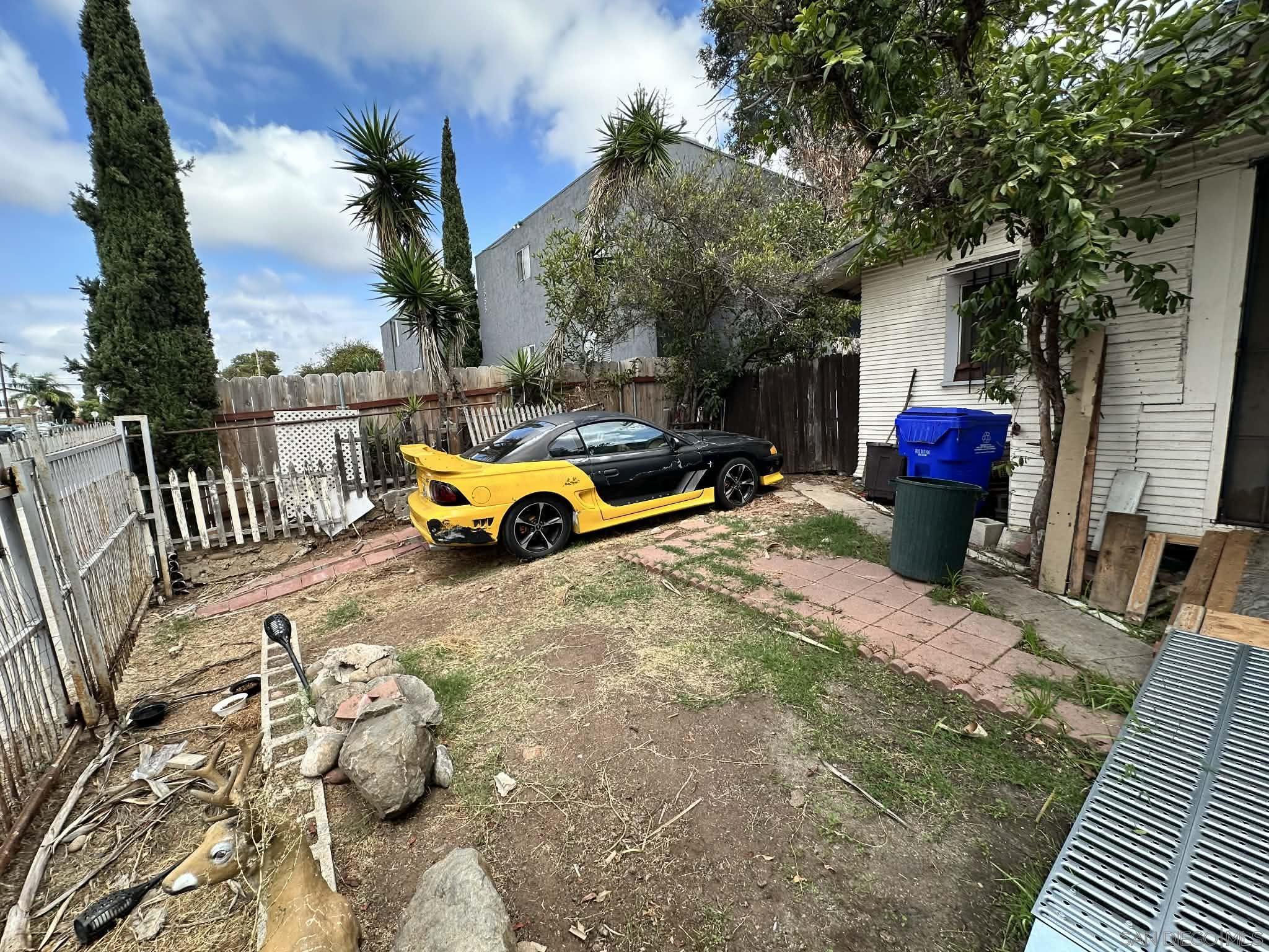 Detail Gallery Image 10 of 13 For 3549-51  42nd St, San Diego,  CA 92105 - 3 Beds | 2 Baths