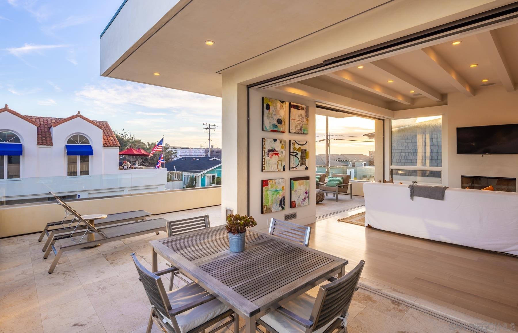 Detail Gallery Image 15 of 34 For 136  23rd St, Del Mar,  CA 92014 - 3 Beds | 4 Baths