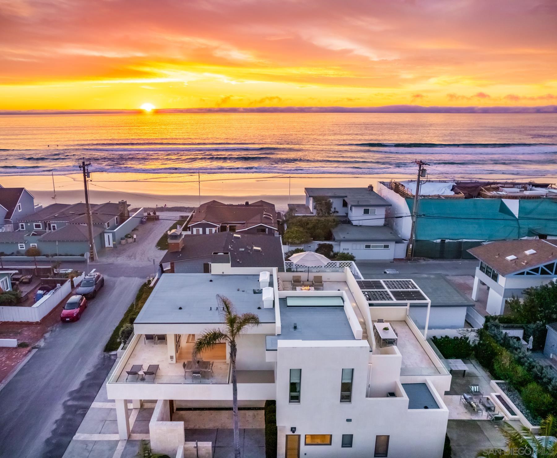 Detail Gallery Image 3 of 34 For 136  23rd St, Del Mar,  CA 92014 - 3 Beds | 4 Baths