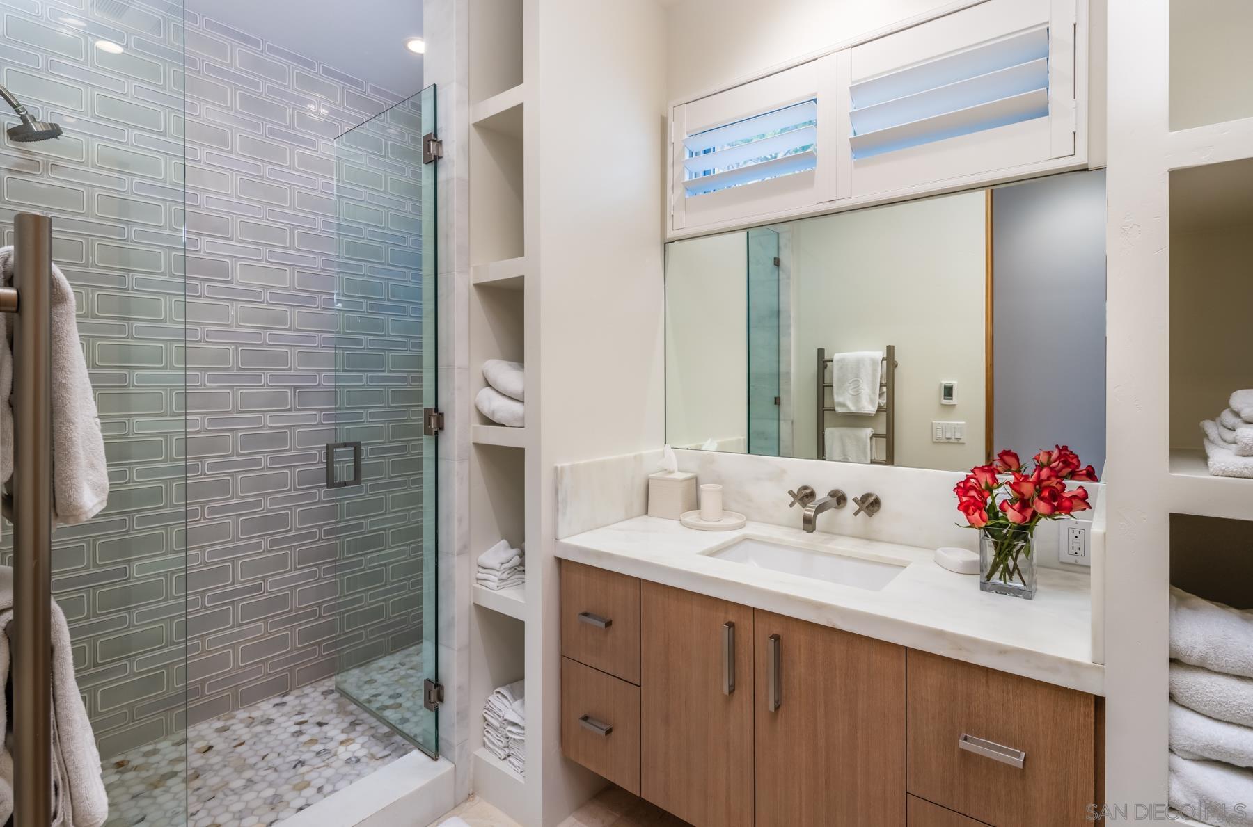 Detail Gallery Image 23 of 34 For 136  23rd St, Del Mar,  CA 92014 - 3 Beds | 4 Baths