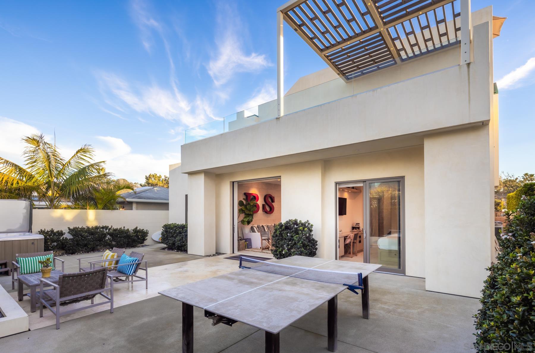 Detail Gallery Image 9 of 34 For 136  23rd St, Del Mar,  CA 92014 - 3 Beds | 4 Baths