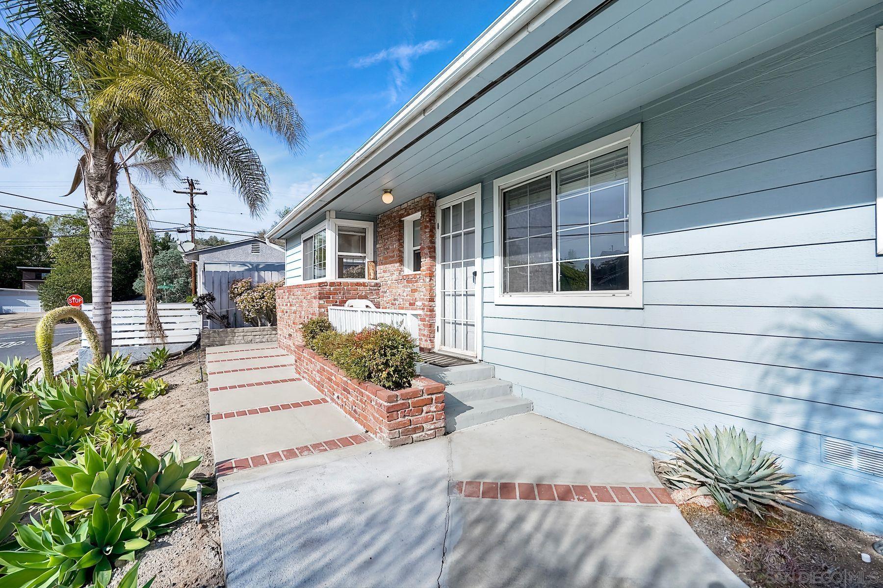 Detail Gallery Image 6 of 35 For 2698  Carlow Street, El Cajon,  CA 92020 - 3 Beds | 2 Baths