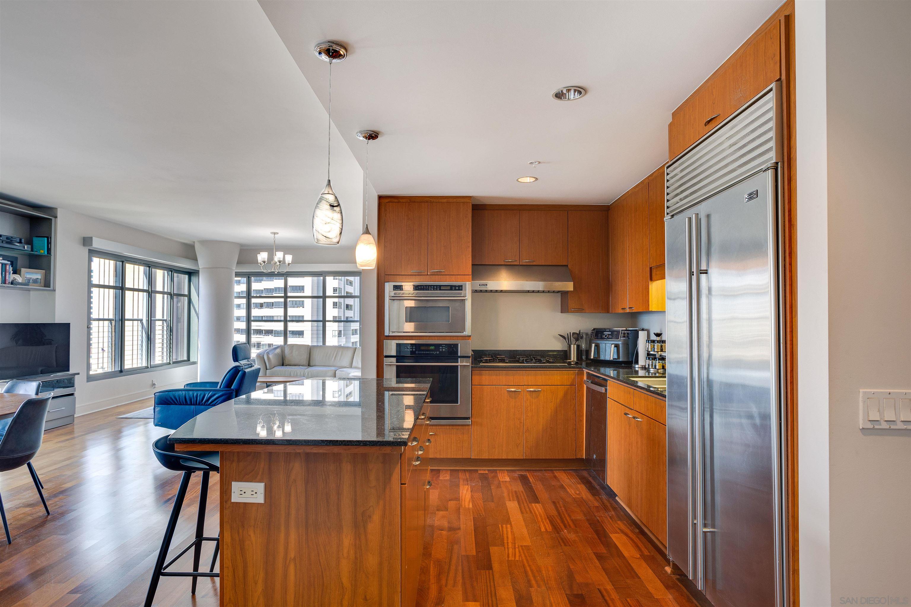 Detail Gallery Image 15 of 33 For 645  Front St  1411, San Diego,  CA 92101 - 2 Beds | 2/1 Baths