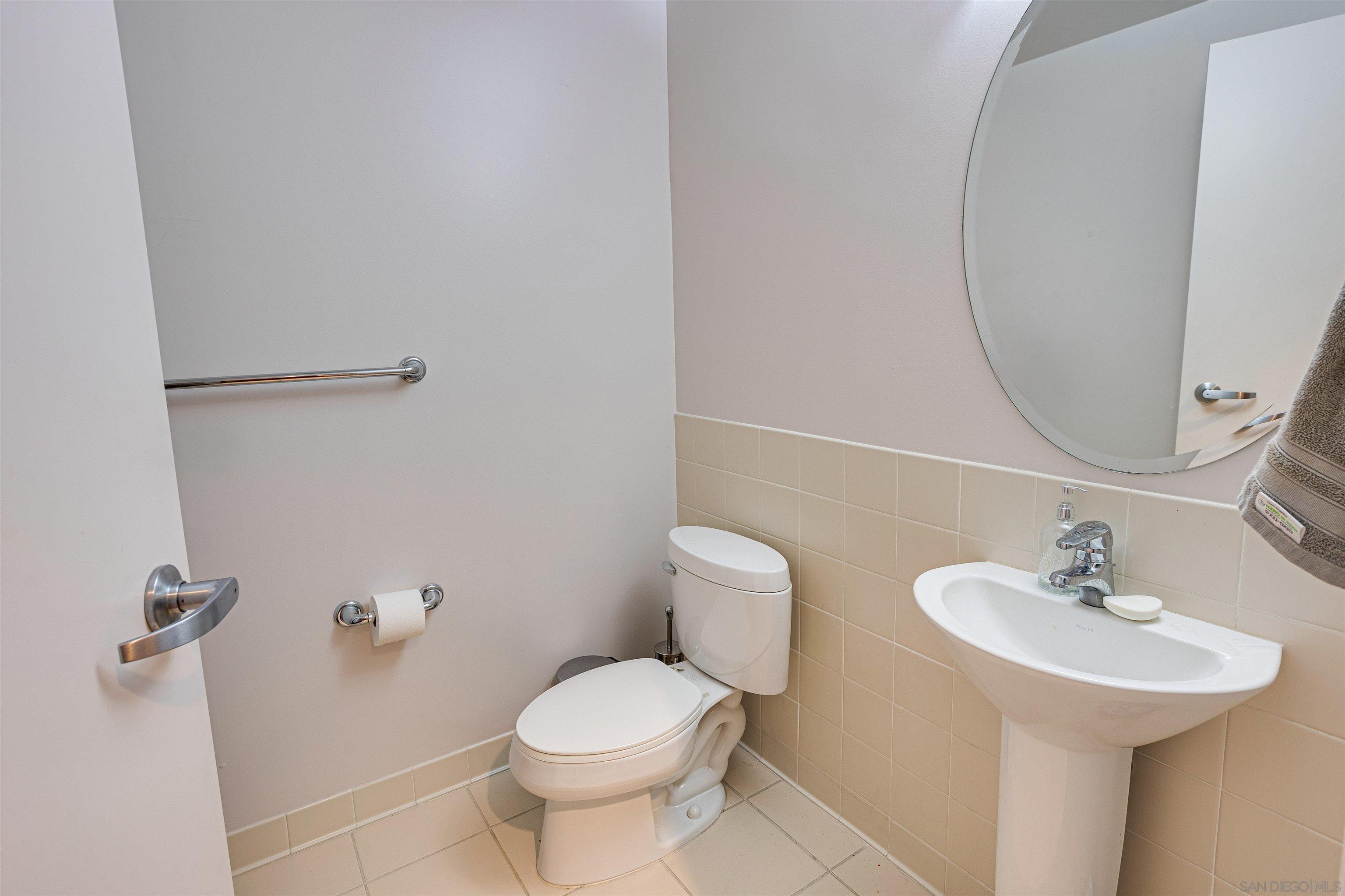 Detail Gallery Image 28 of 33 For 645  Front St  1411, San Diego,  CA 92101 - 2 Beds | 2/1 Baths