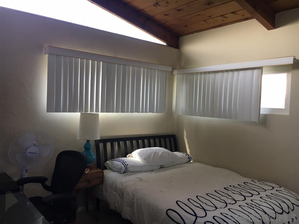 Detail Gallery Image 13 of 15 For 240 S Helix Avenue, Solana Beach,  CA 92075 - 2 Beds | 2 Baths