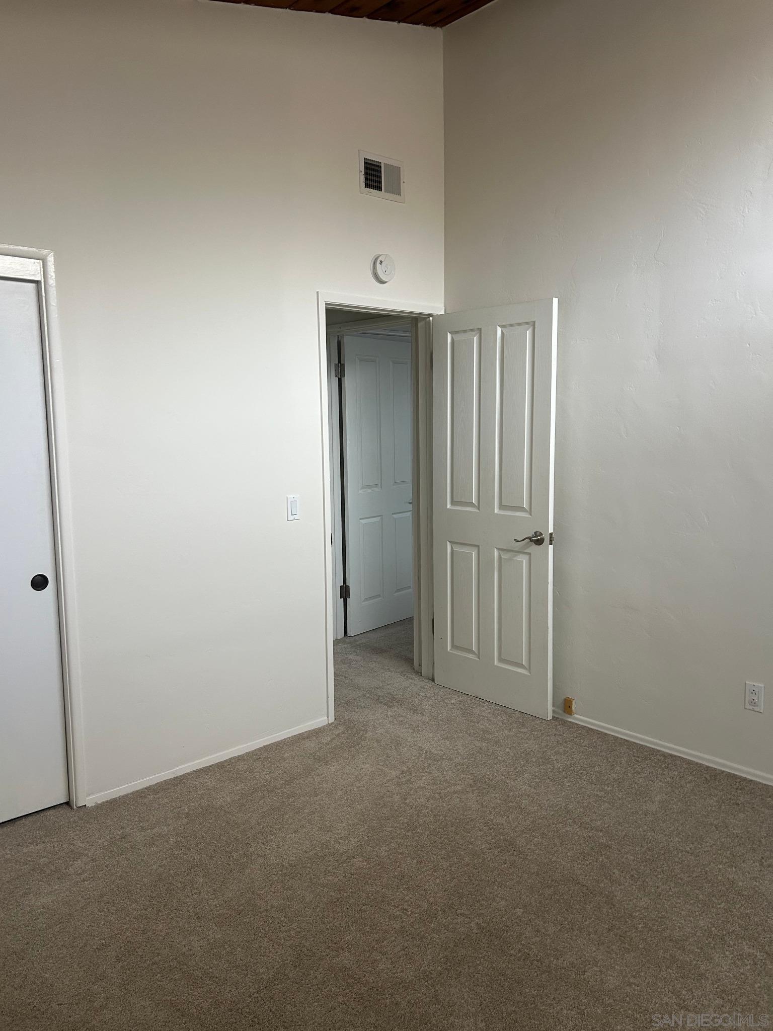 Detail Gallery Image 12 of 16 For 240 S Helix Avenue, Solana Beach,  CA 92075 - 2 Beds | 2 Baths