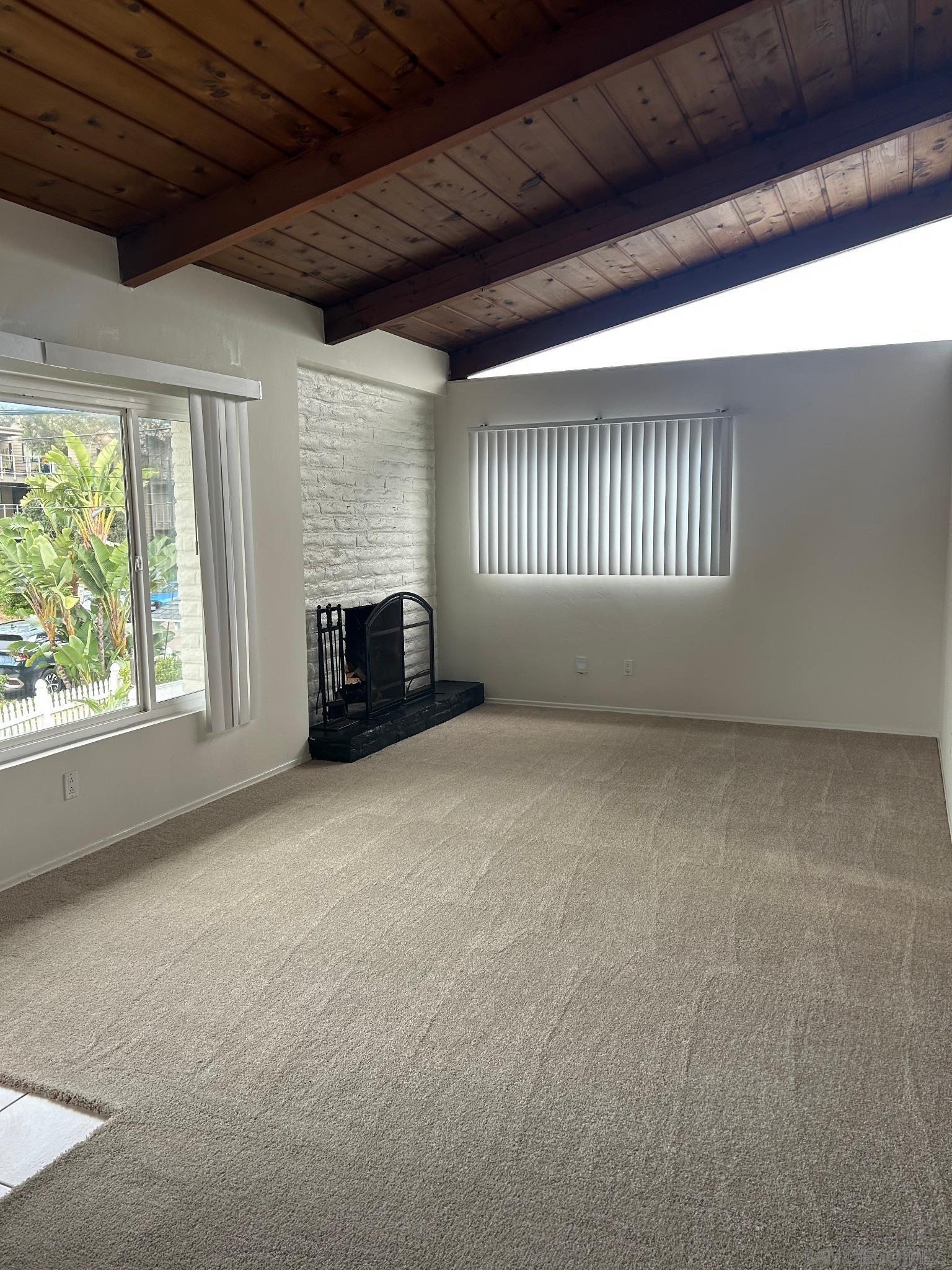 Detail Gallery Image 4 of 16 For 240 S Helix Avenue, Solana Beach,  CA 92075 - 2 Beds | 2 Baths