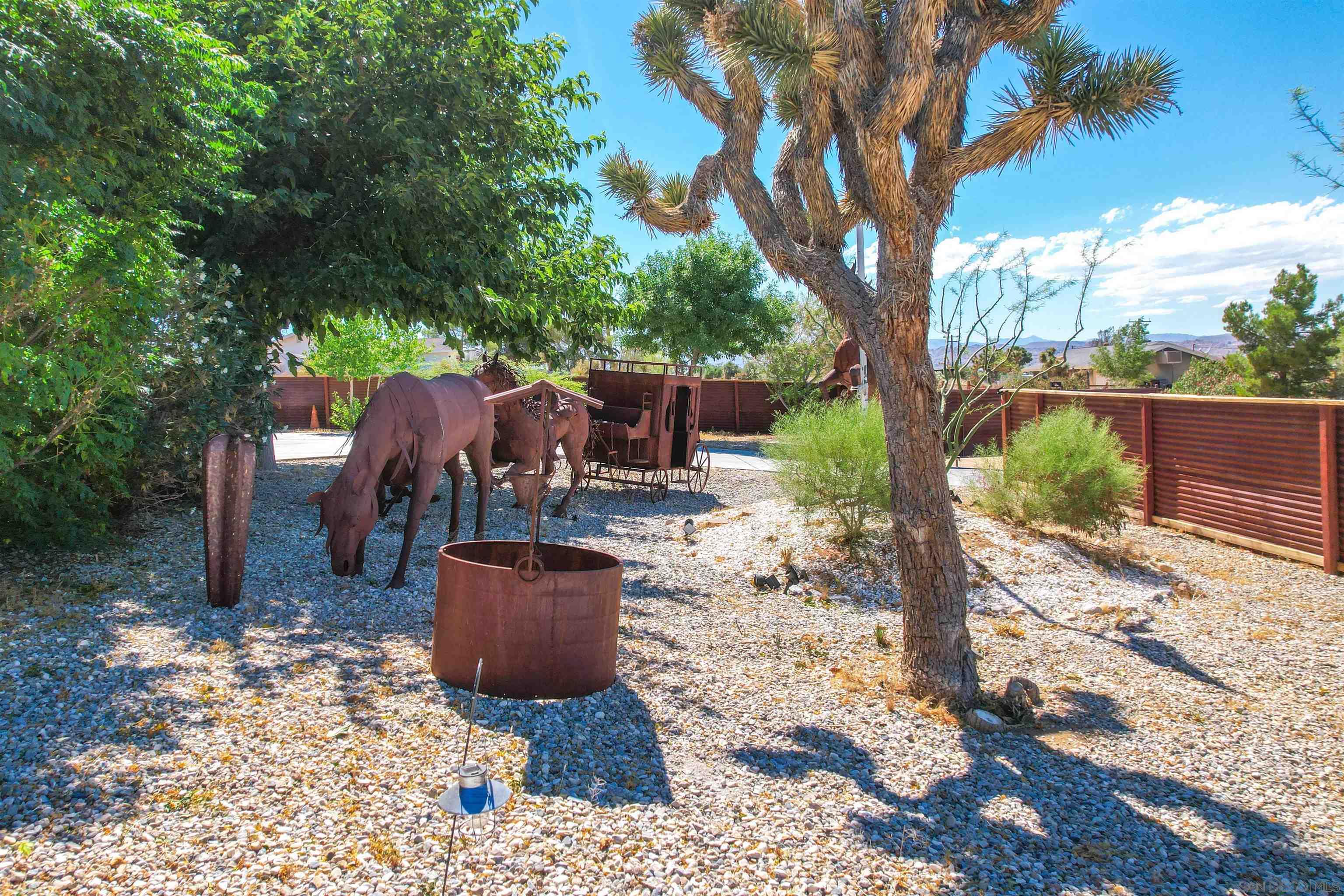 Detail Gallery Image 34 of 67 For 60291  La Mirada Trl, Joshua Tree,  CA 92252 - 4 Beds | 3 Baths