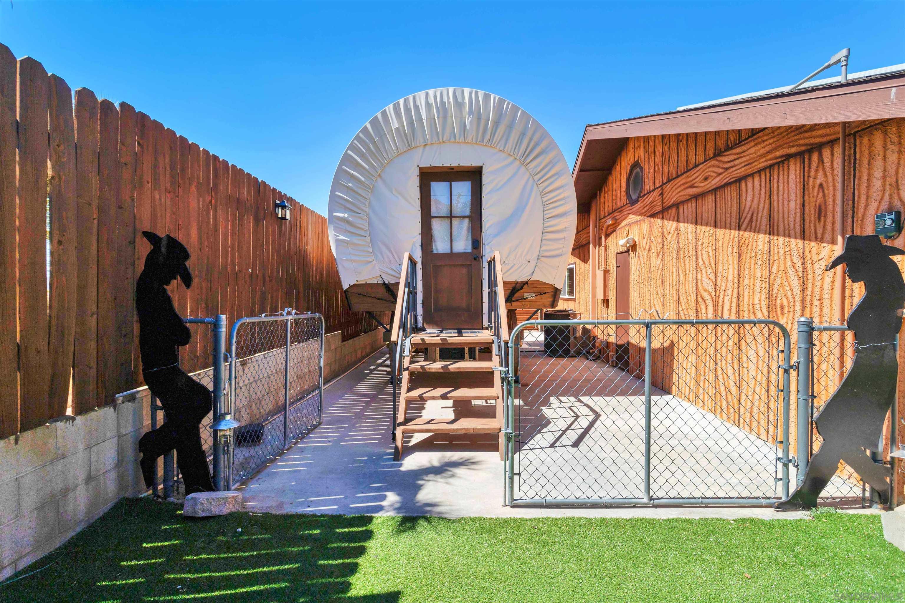 Detail Gallery Image 42 of 67 For 60291  La Mirada Trl, Joshua Tree,  CA 92252 - 4 Beds | 3 Baths