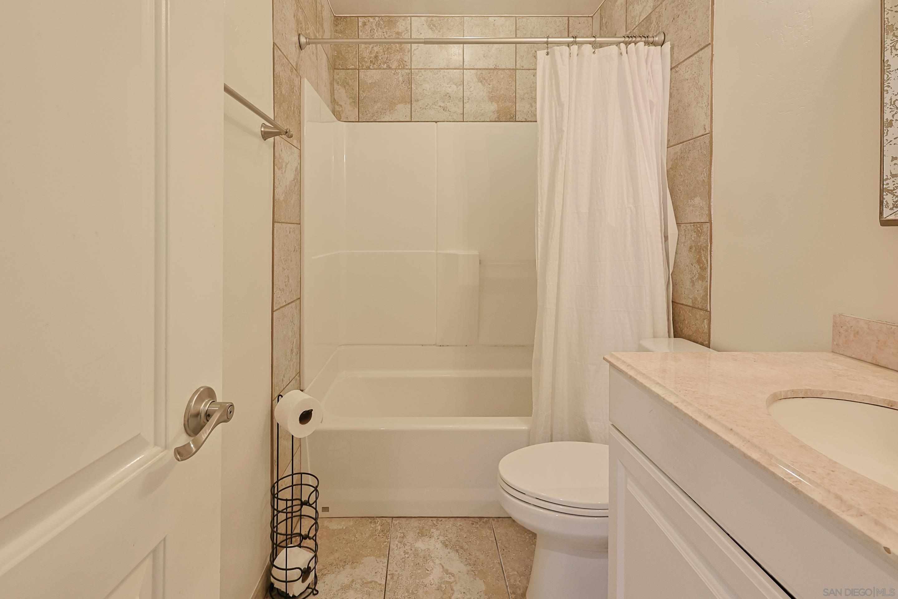 Detail Gallery Image 22 of 48 For 2nd Ave, San Diego,  CA 92101 - 2 Beds | 1 Baths