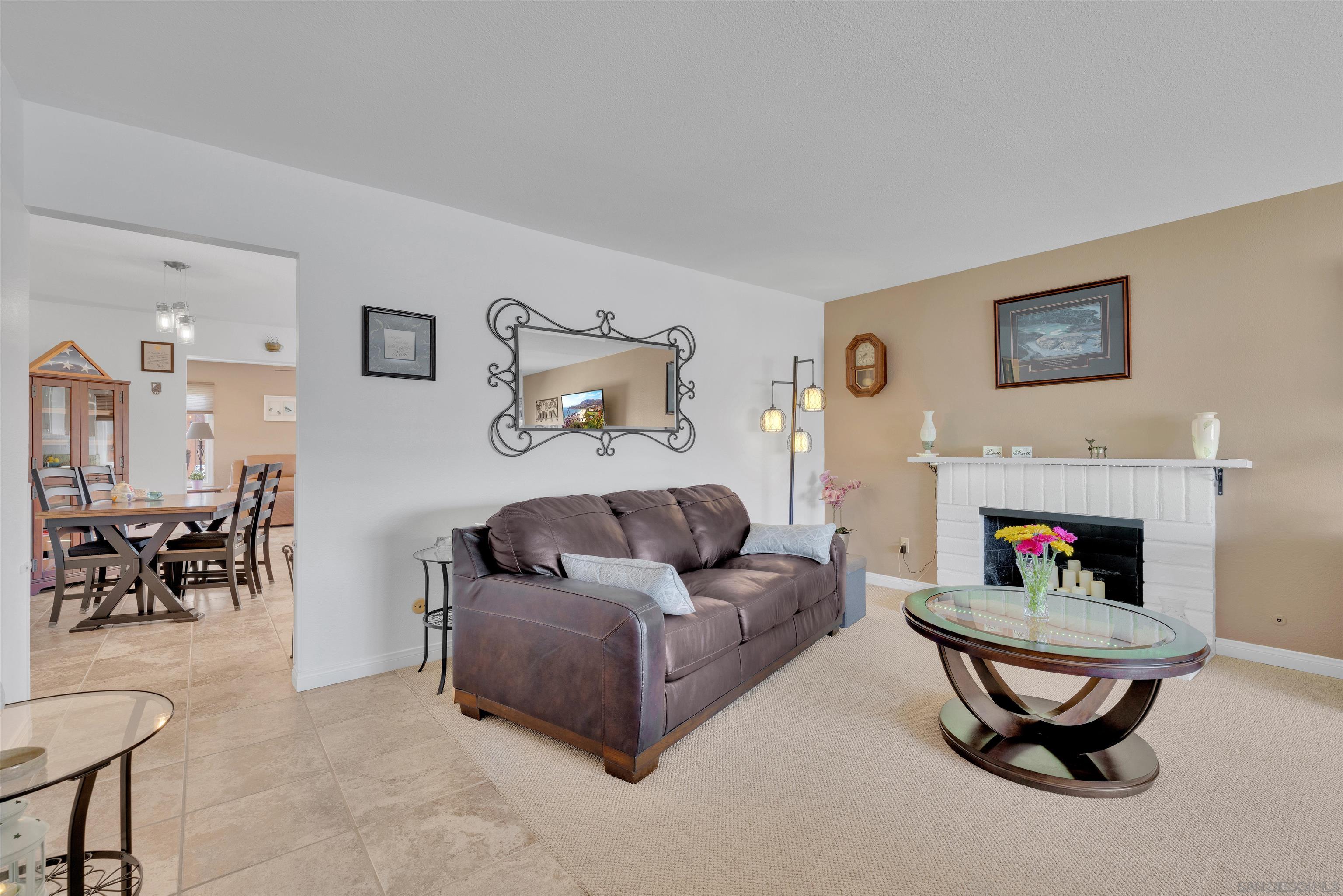 Detail Gallery Image 2 of 29 For 10851  Sandy Hook Rd, San Diego,  CA 92126 - 3 Beds | 2 Baths