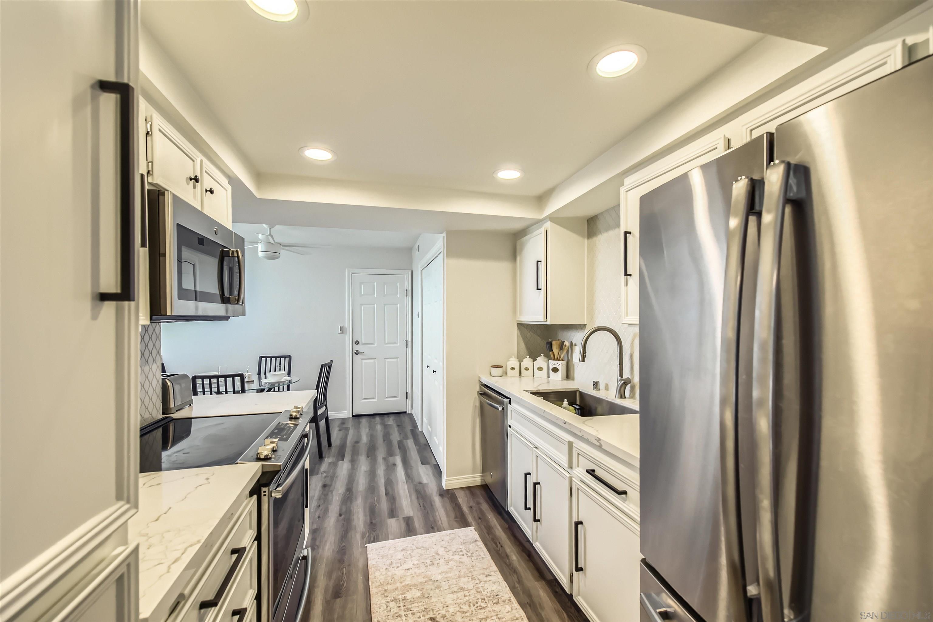 Detail Gallery Image 12 of 28 For 5916  Portobelo Ct, San Diego,  CA 92124 - 3 Beds | 2/1 Baths