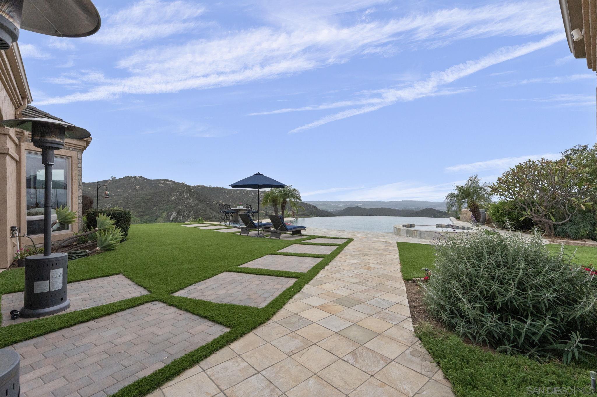 Detail Gallery Image 14 of 72 For 15480  Eastvale Rd, Poway,  CA 92064 - 5 Beds | 4/1 Baths