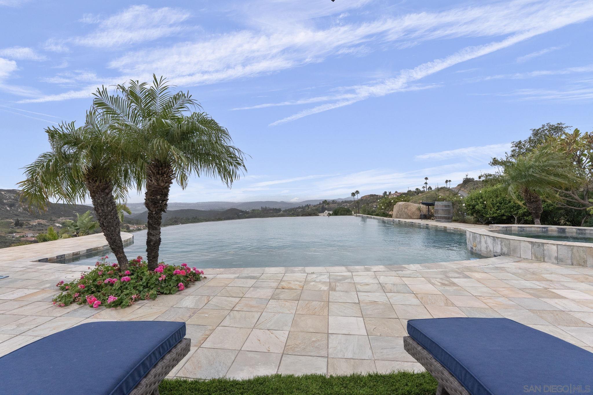 Detail Gallery Image 18 of 72 For 15480  Eastvale Rd, Poway,  CA 92064 - 5 Beds | 4/1 Baths