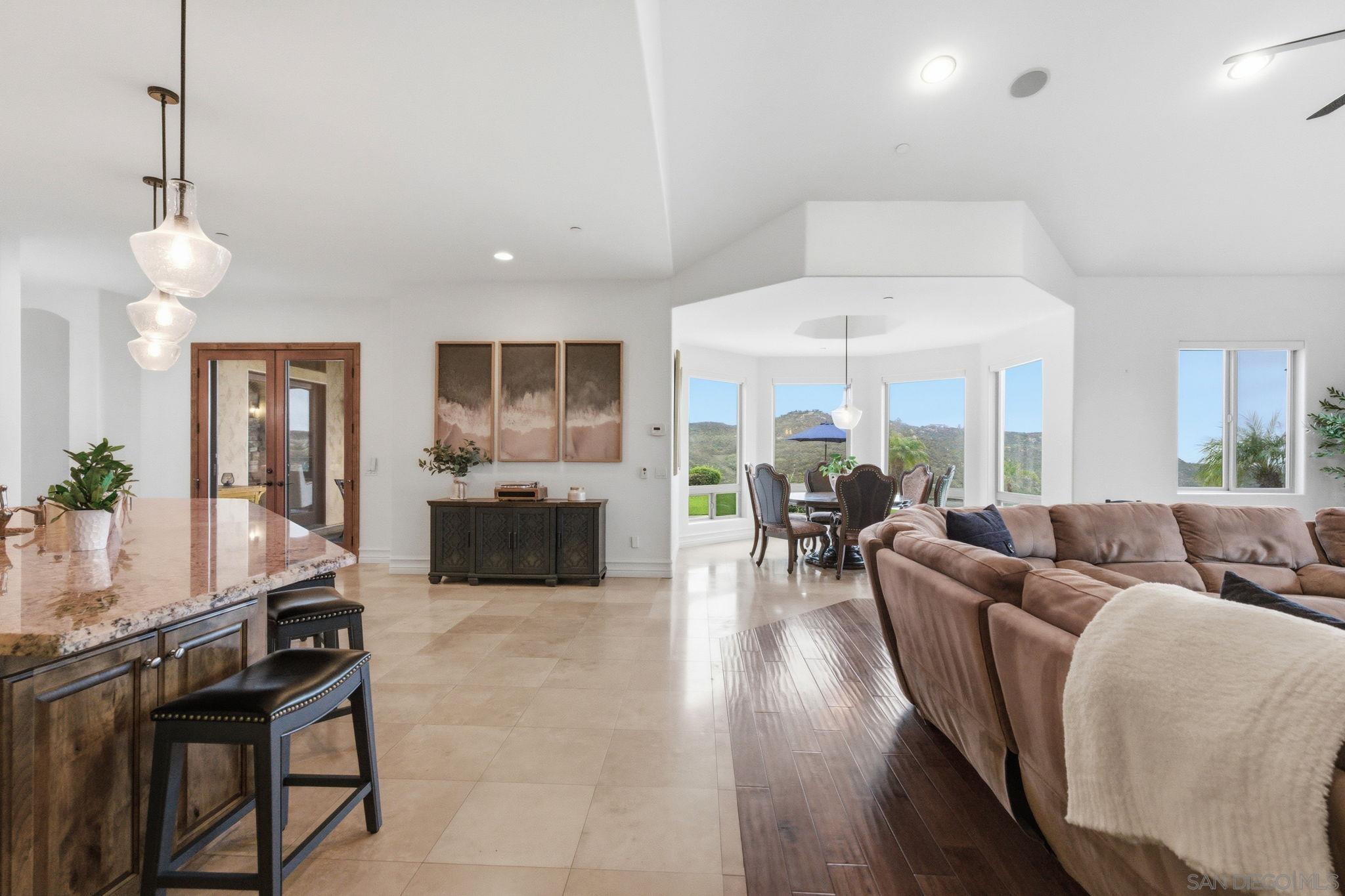 Detail Gallery Image 37 of 72 For 15480  Eastvale Rd, Poway,  CA 92064 - 5 Beds | 4/1 Baths