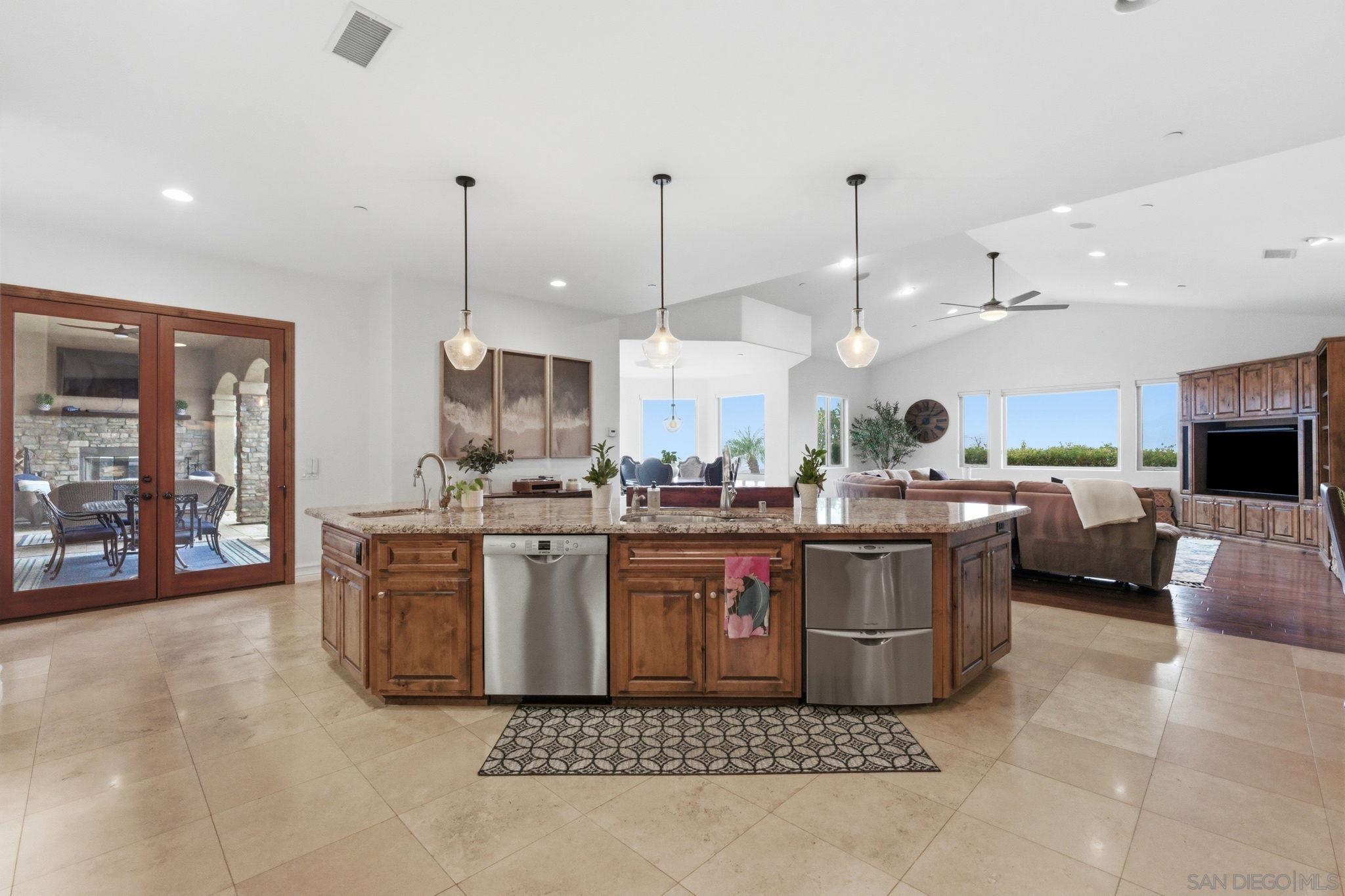 Detail Gallery Image 41 of 72 For 15480  Eastvale Rd, Poway,  CA 92064 - 5 Beds | 4/1 Baths