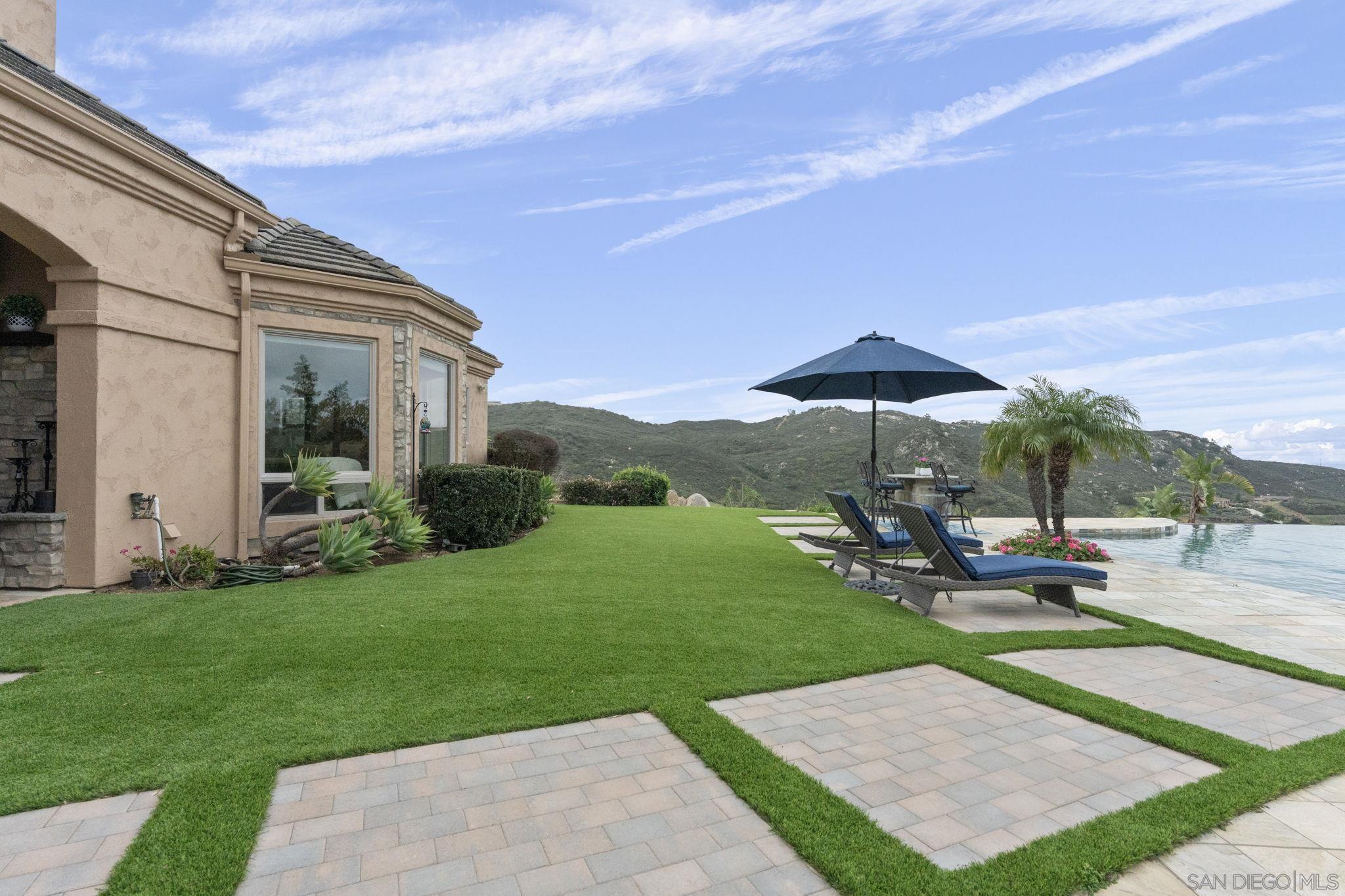 Detail Gallery Image 10 of 72 For 15480  Eastvale Rd, Poway,  CA 92064 - 5 Beds | 4/1 Baths