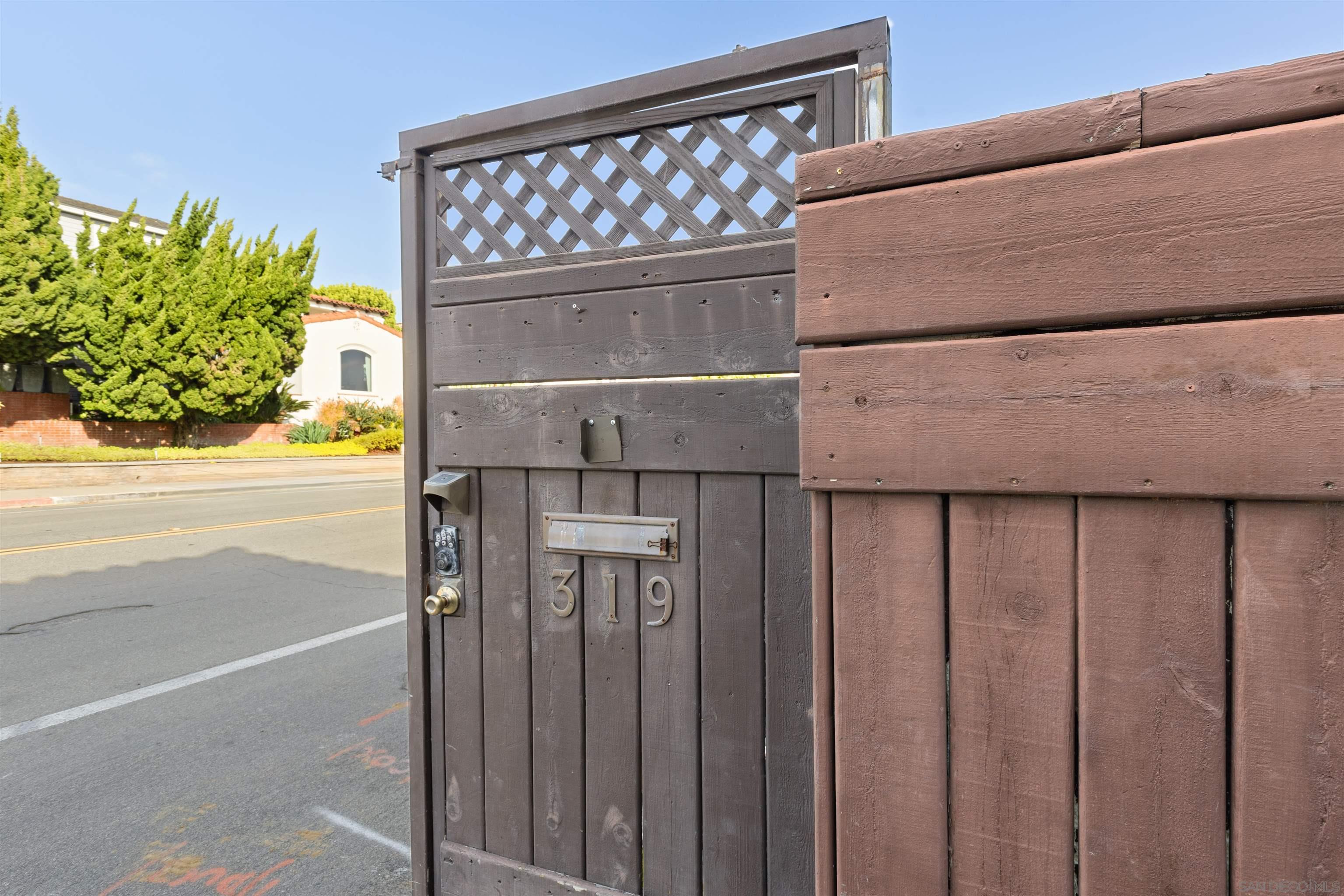 Detail Gallery Image 14 of 22 For Rosecrans St, San Diego,  CA 92106 - 1 Beds | 1 Baths