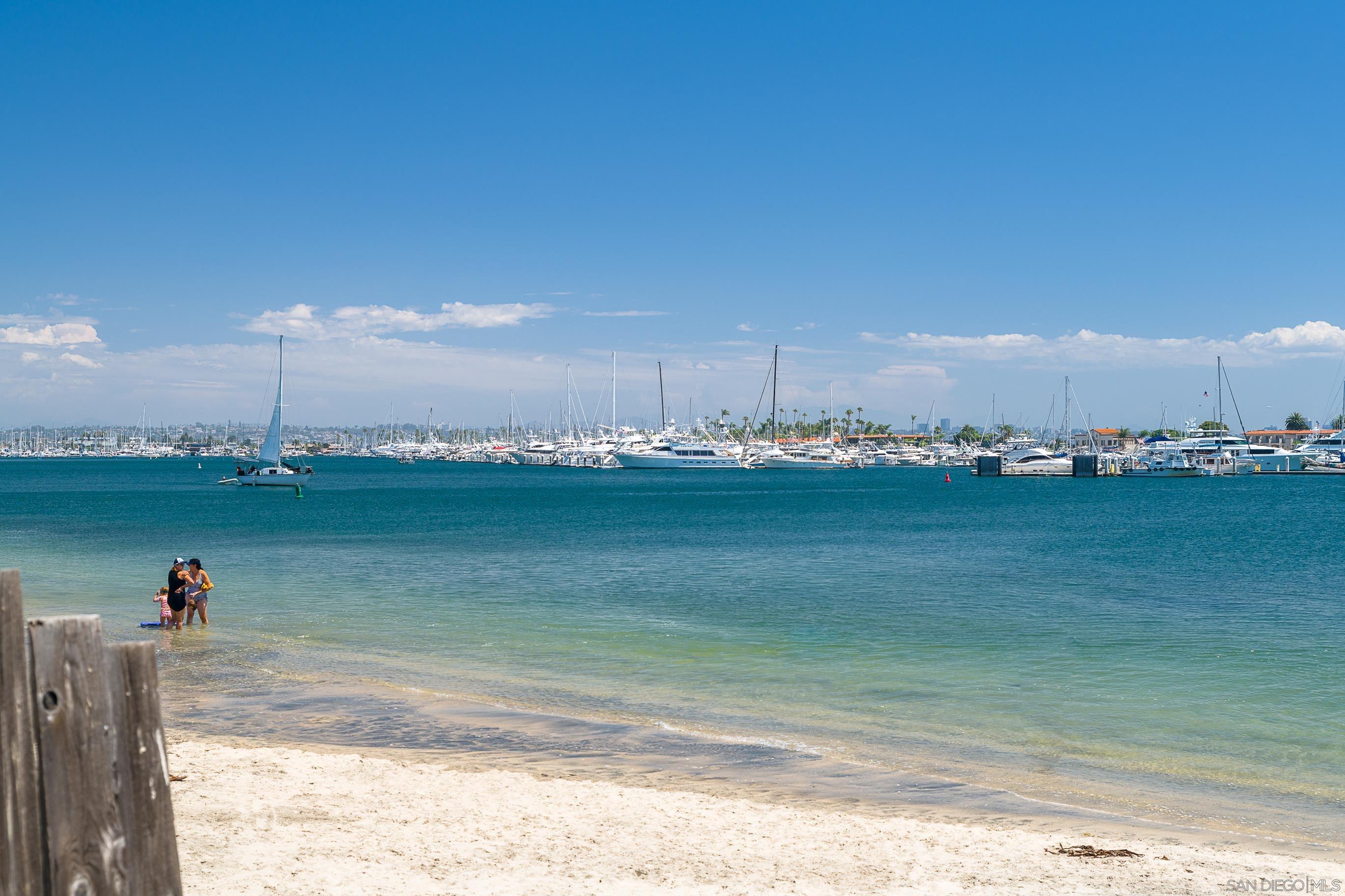 Detail Gallery Image 20 of 22 For Rosecrans St, San Diego,  CA 92106 - 1 Beds | 1 Baths