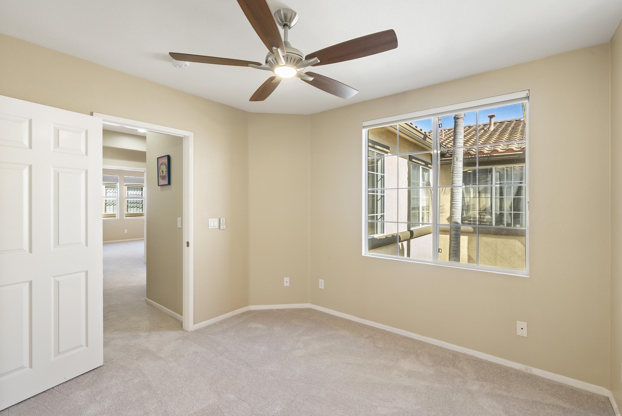 Detail Gallery Image 33 of 51 For 638  Sumner Way  #4,  Oceanside,  CA 92058 - 3 Beds | 2/1 Baths