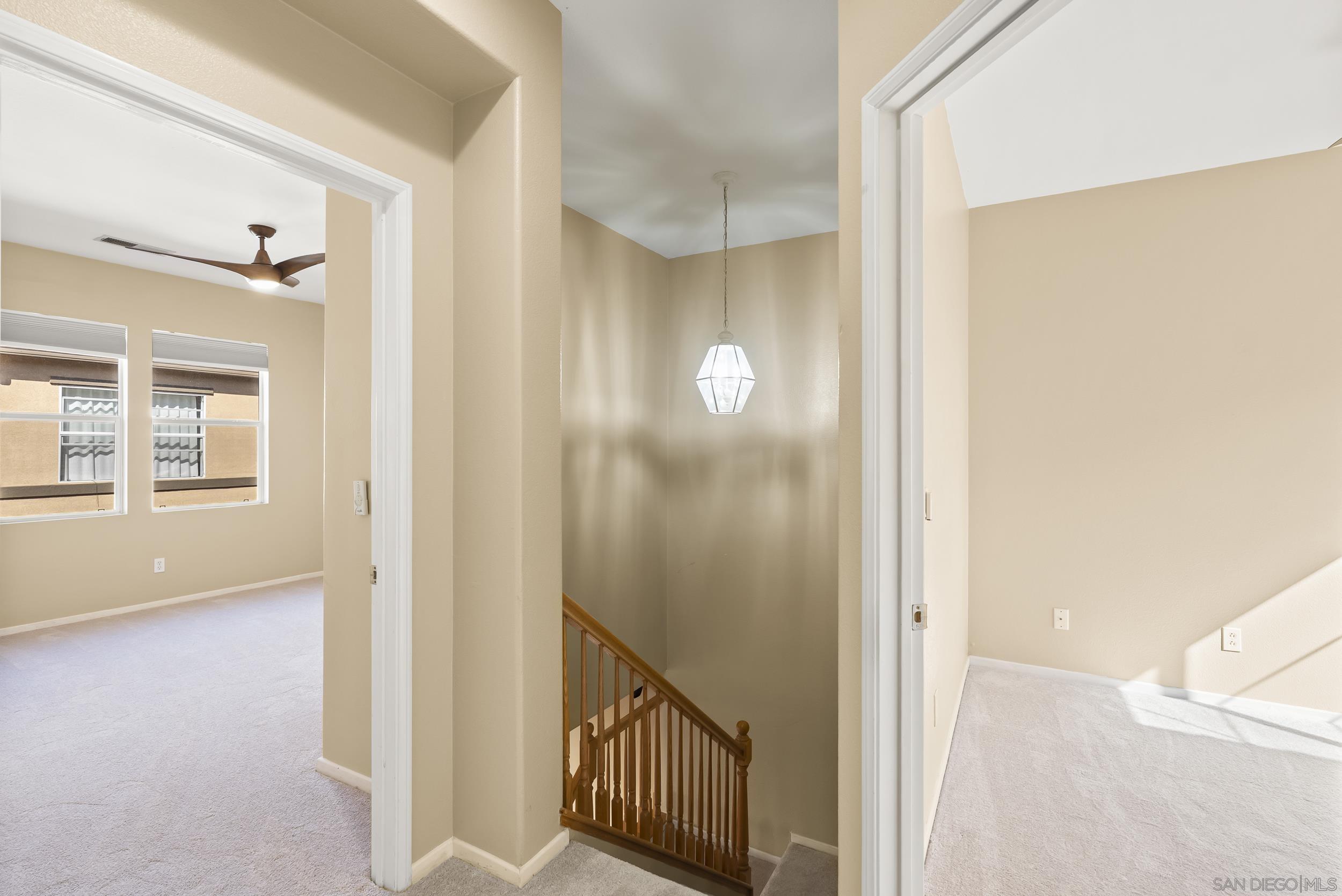 Detail Gallery Image 35 of 51 For 638  Sumner Way  #4,  Oceanside,  CA 92058 - 3 Beds | 2/1 Baths