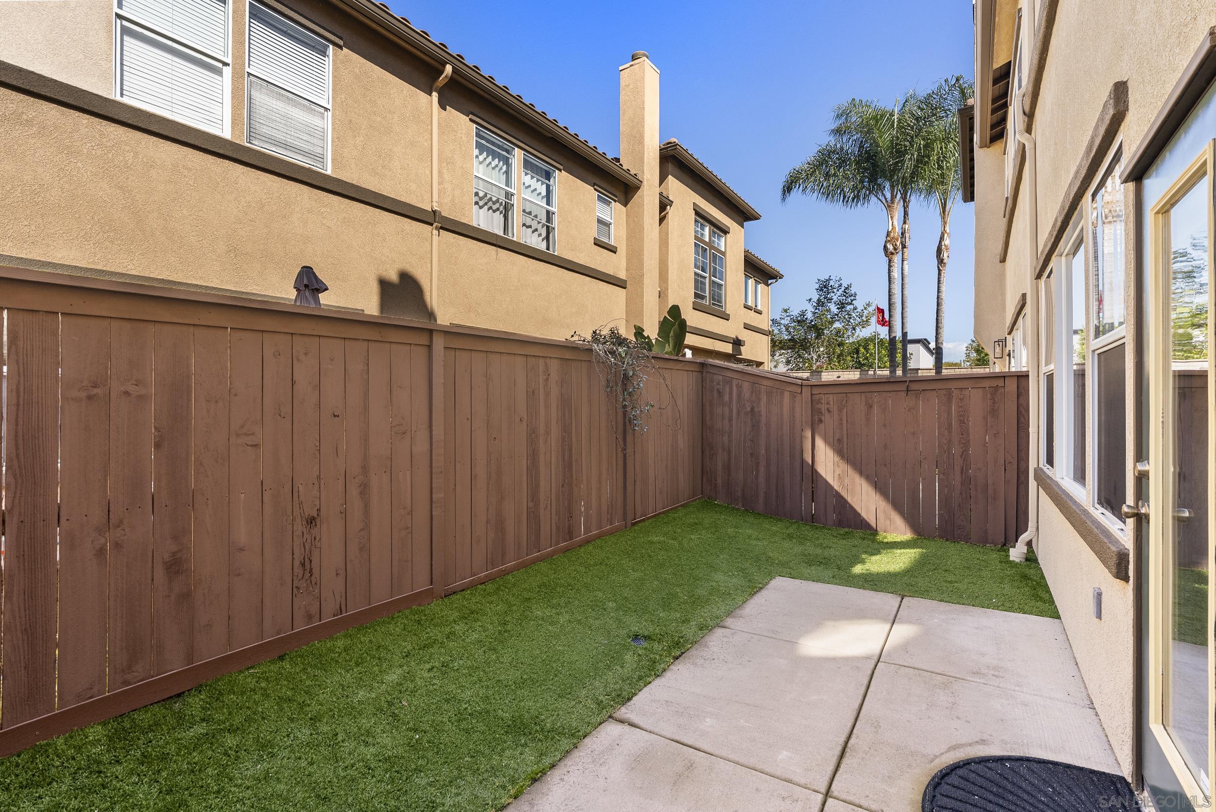 Detail Gallery Image 39 of 51 For 638  Sumner Way  #4,  Oceanside,  CA 92058 - 3 Beds | 2/1 Baths