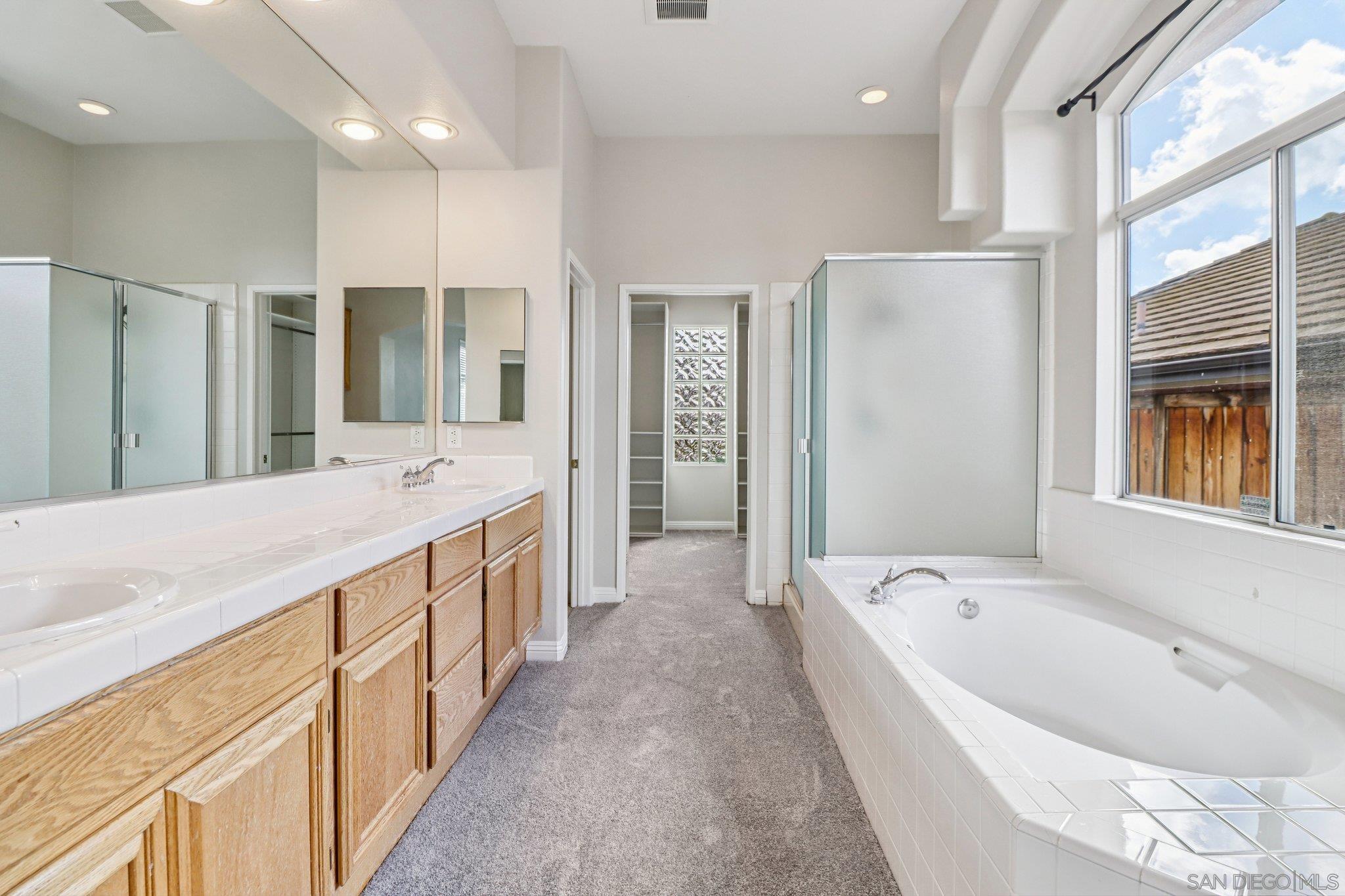 Detail Gallery Image 16 of 56 For 937  Paseo La Cresta, Chula Vista,  CA 91910 - 3 Beds | 3/1 Baths