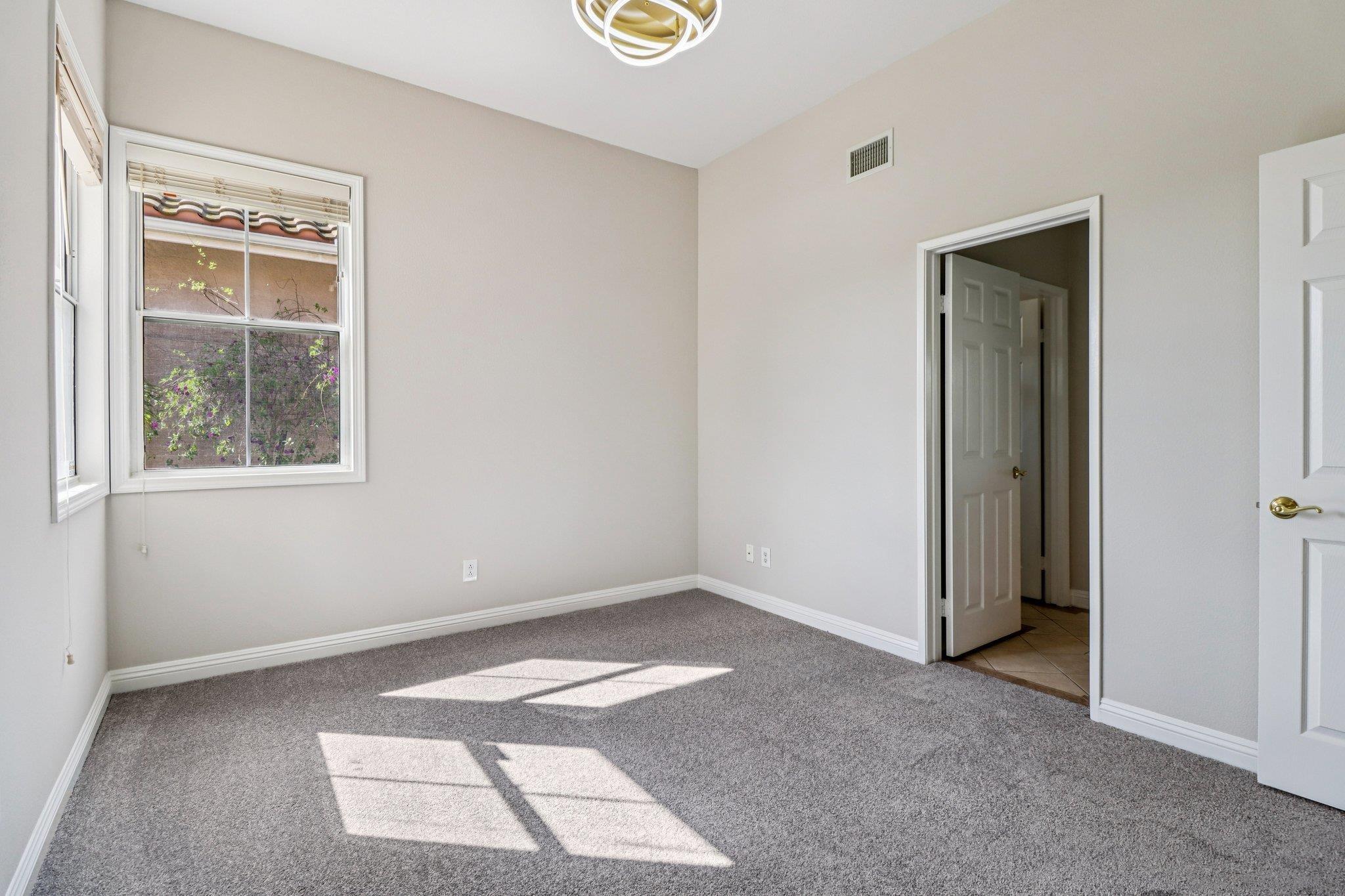 Detail Gallery Image 28 of 56 For 937  Paseo La Cresta, Chula Vista,  CA 91910 - 3 Beds | 3/1 Baths