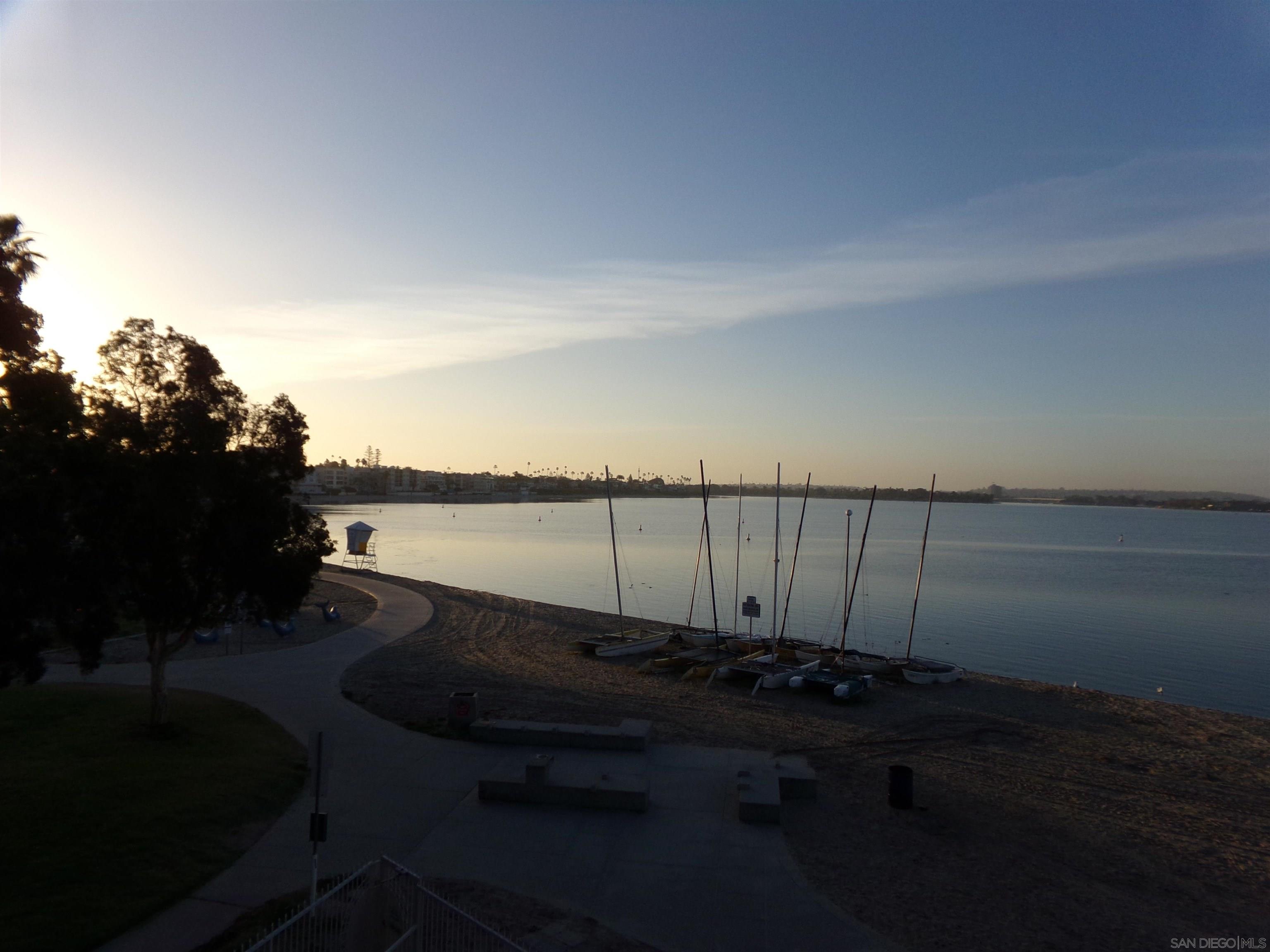 Detail Gallery Image 28 of 34 For 1251  Parker Pl  2n,  San Diego,  CA 92109 - 1 Beds | 1 Baths