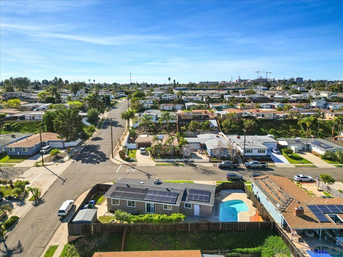 Detail Gallery Image 27 of 32 For 2705  Kobe Dr, San Diego,  CA 92123 - 4 Beds | 2 Baths