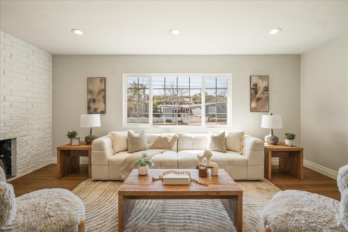 Detail Gallery Image 5 of 32 For 2705  Kobe Dr, San Diego,  CA 92123 - 4 Beds | 2 Baths